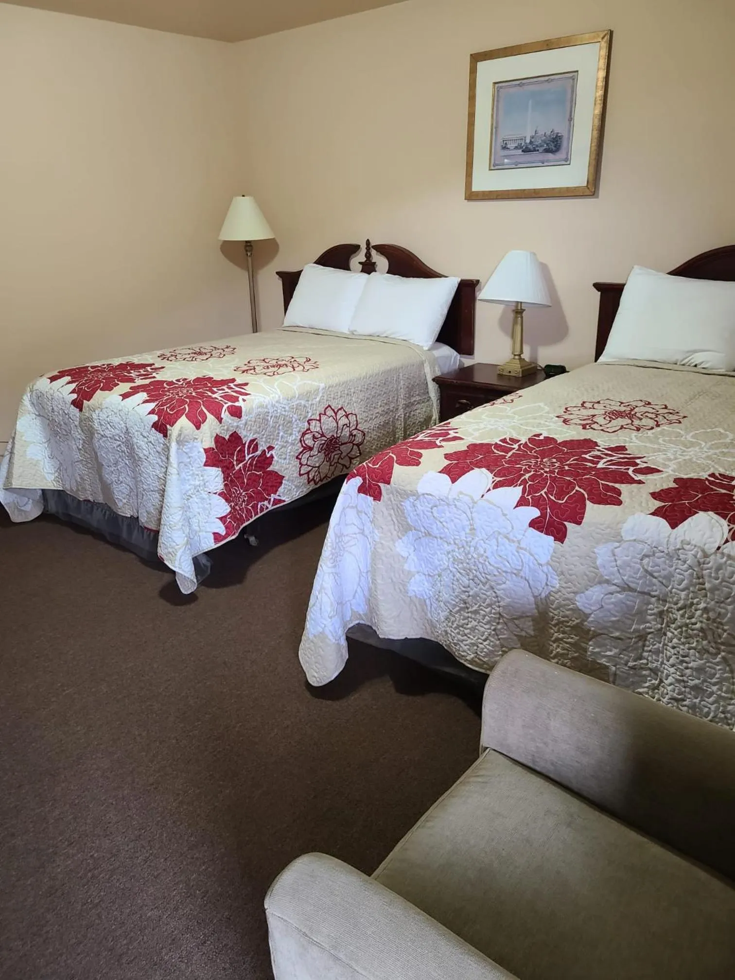 Bedroom, Bed in Clarysville Motel