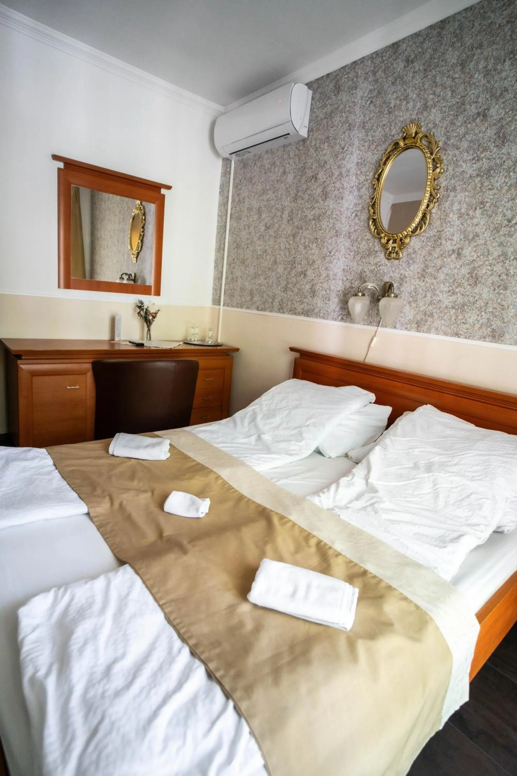 Bed in Ambrózia Szálláshely és Étterem