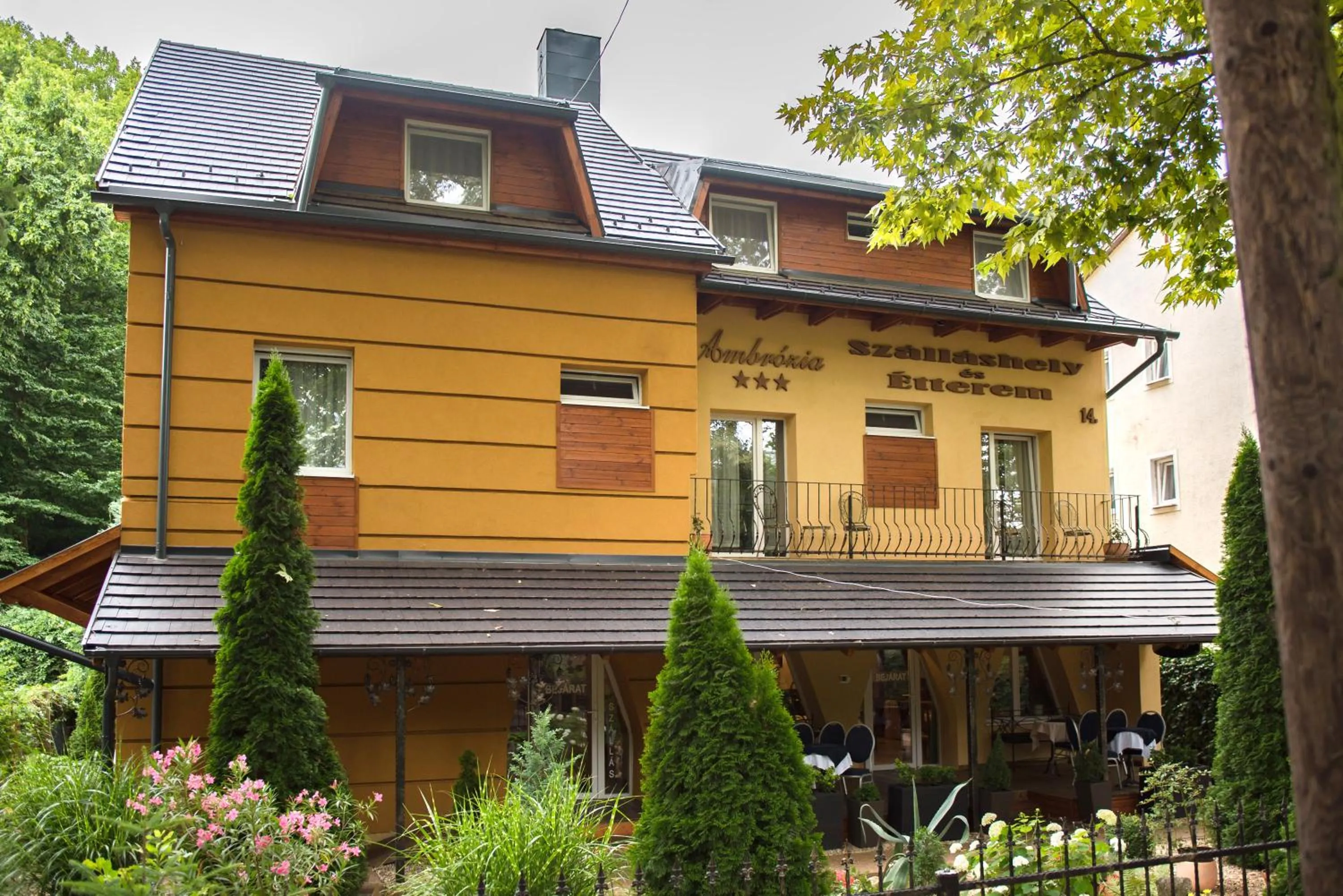 Ambrózia Szálláshely és Étterem