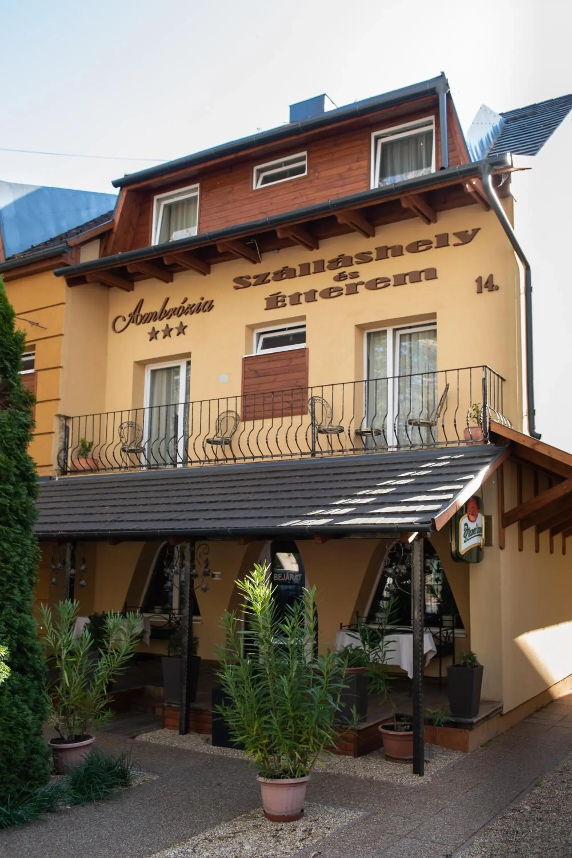 Ambrózia Szálláshely és Étterem Ambrózia Szálláshely és Étterem