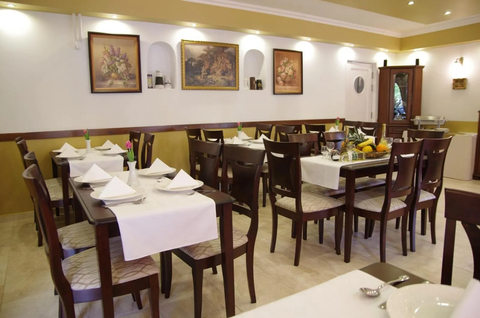 Restaurant/places to eat in Ambrózia Szálláshely és Étterem