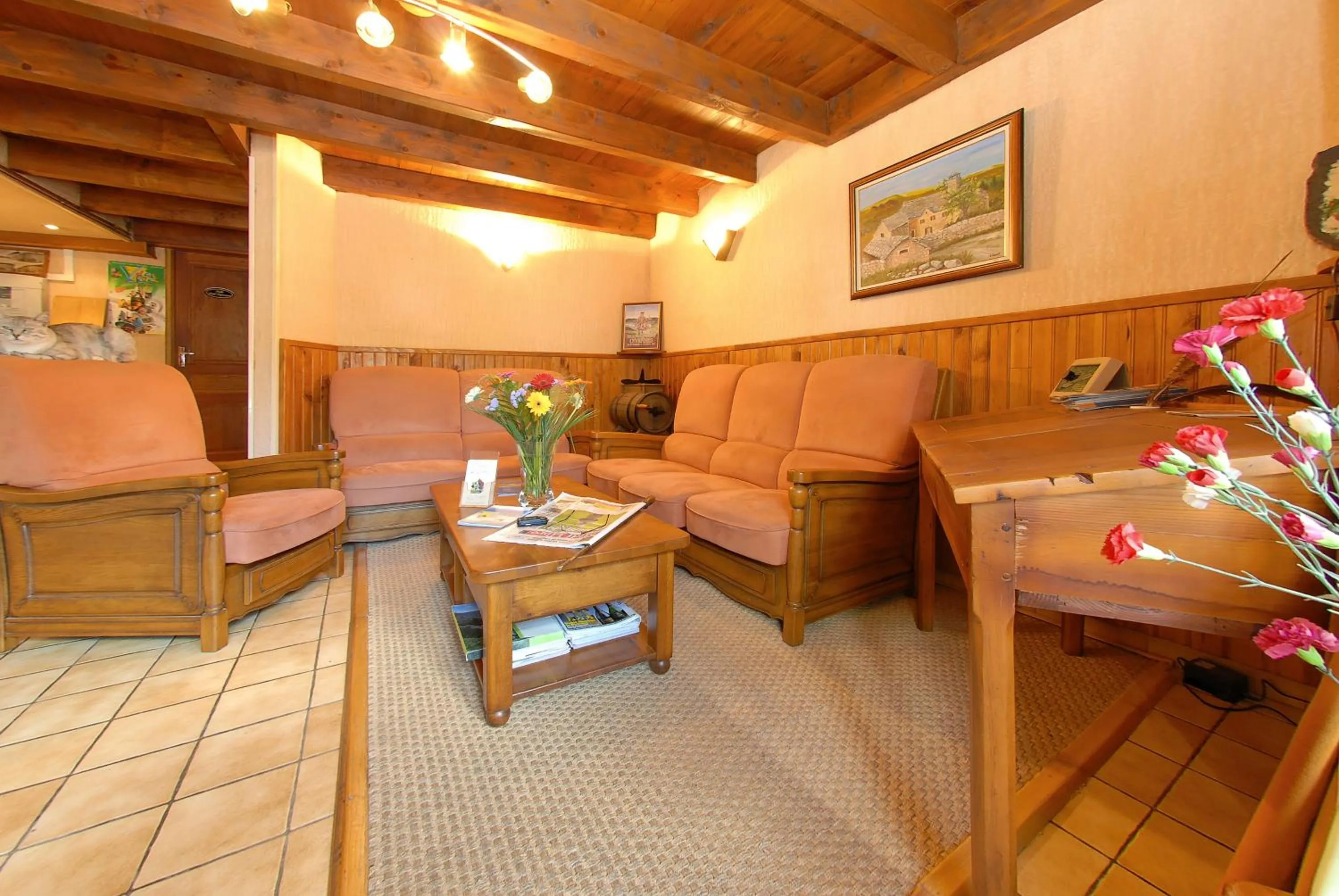 Living room in Logis Hôtel restaurant La Remise