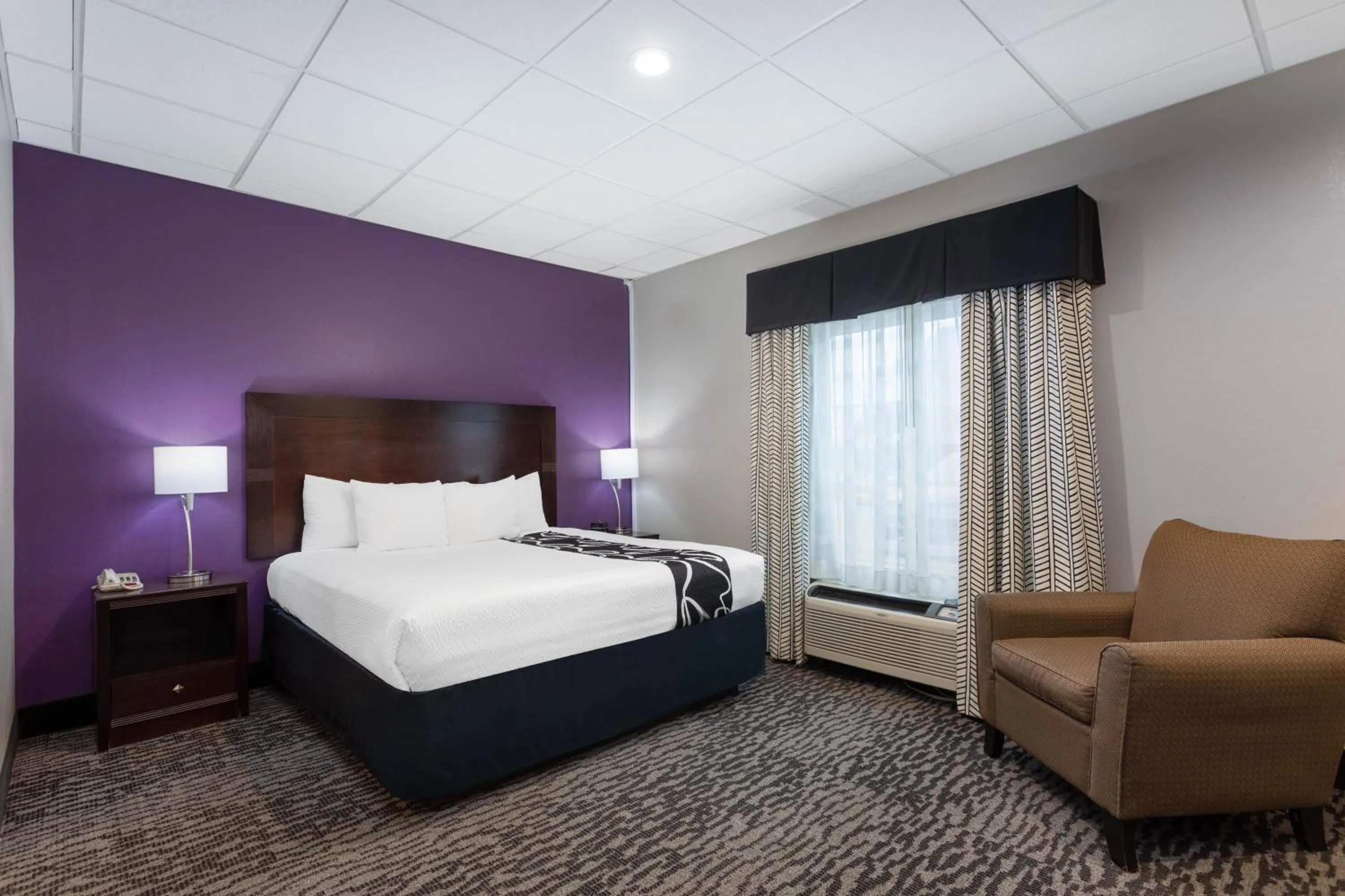 Bedroom, Bed in La Quinta by Wyndham Huntsville Airport Madison