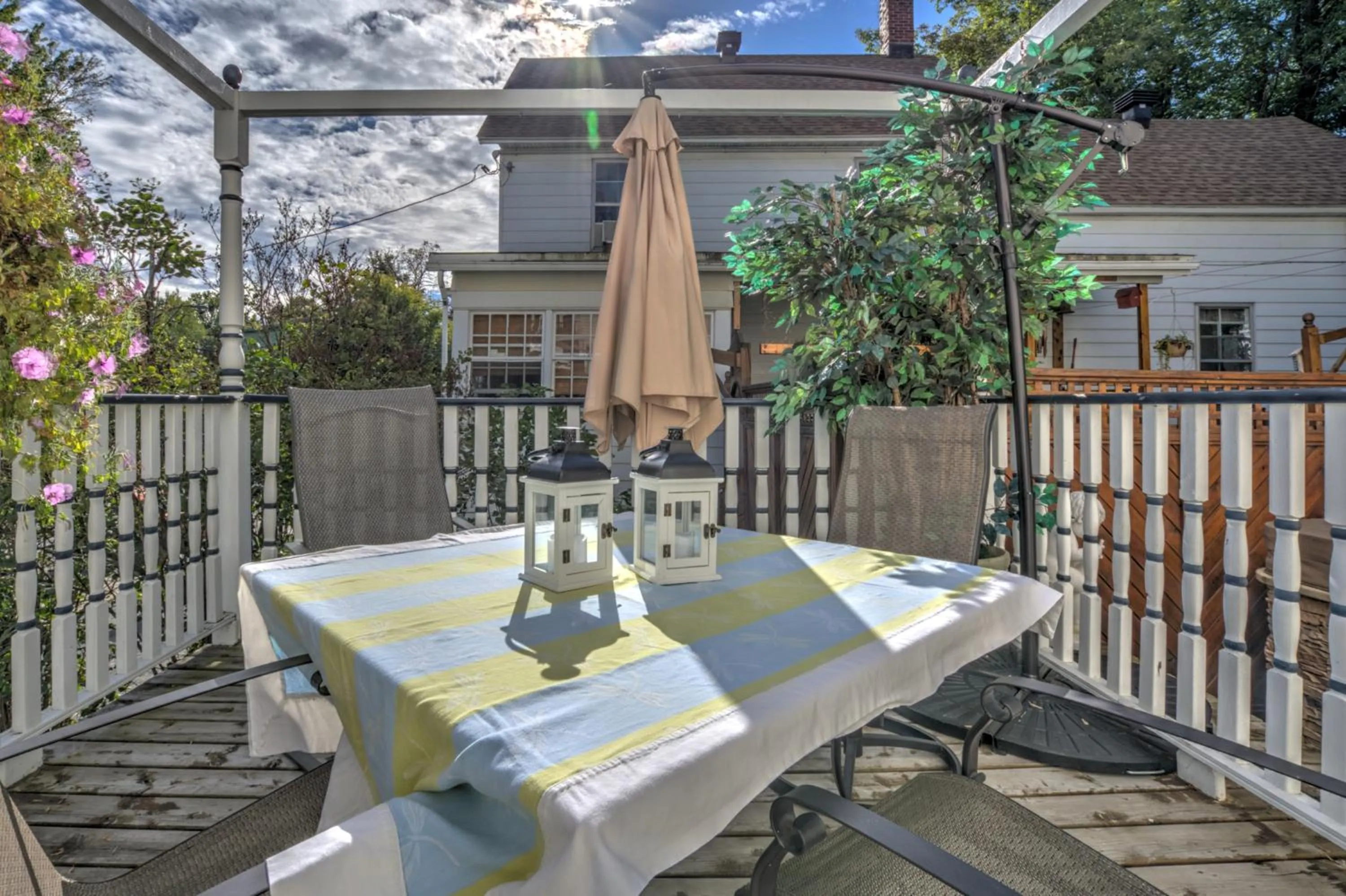 Patio in Auberge Marquis de Montcalm