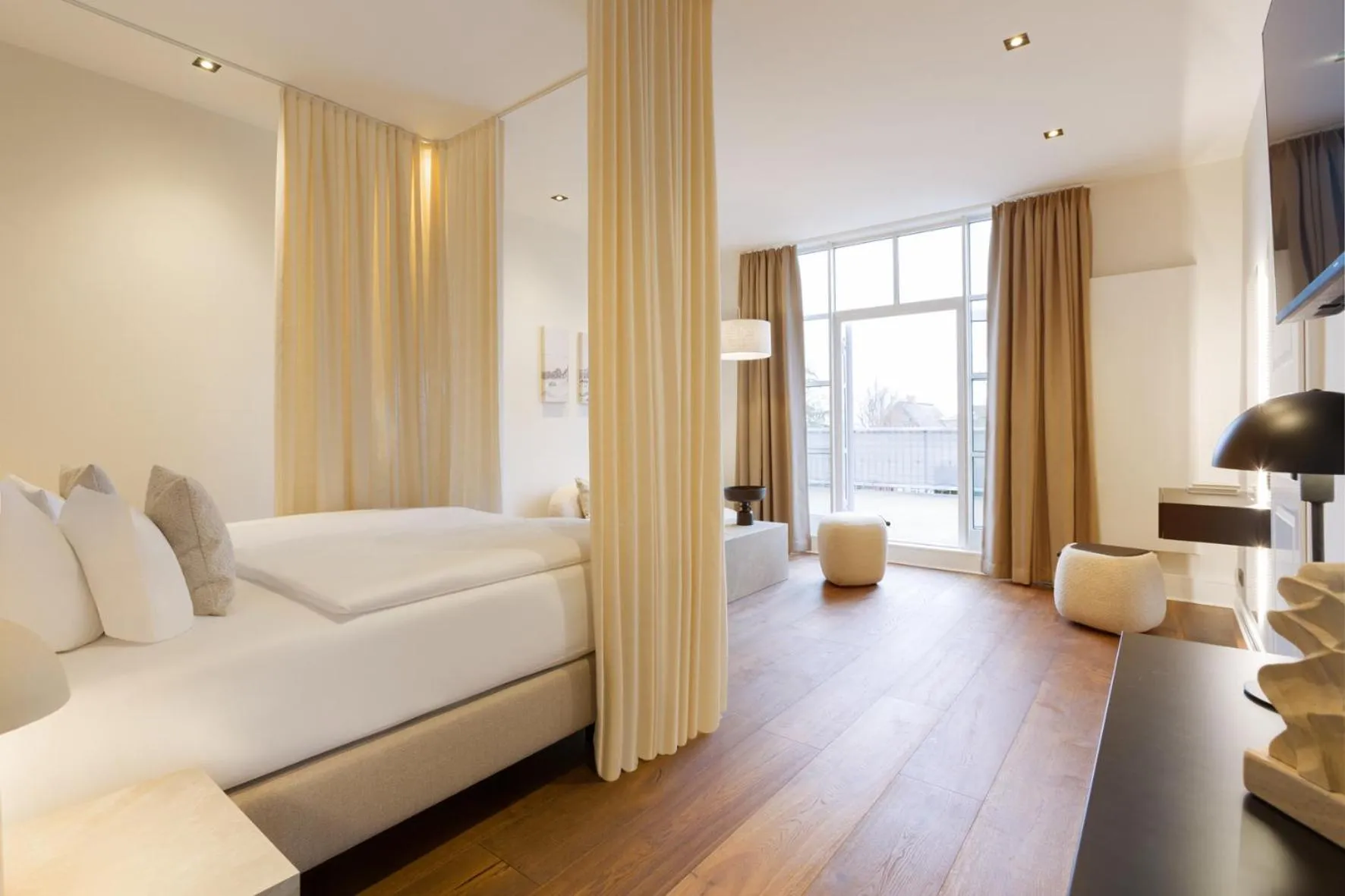 Bed in Hotel Künstlerquartier Seezeichen