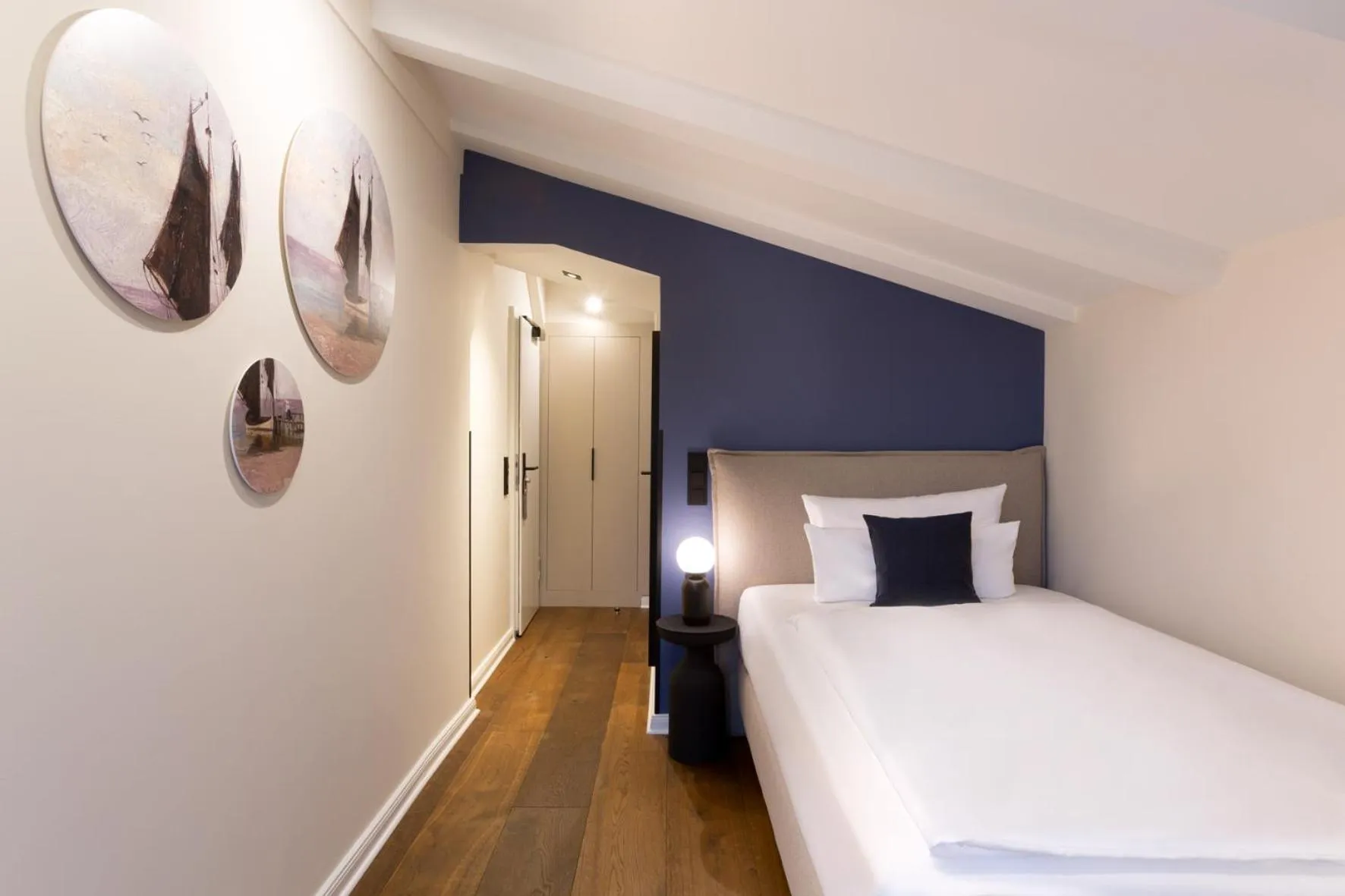 Bed in Hotel Künstlerquartier Seezeichen