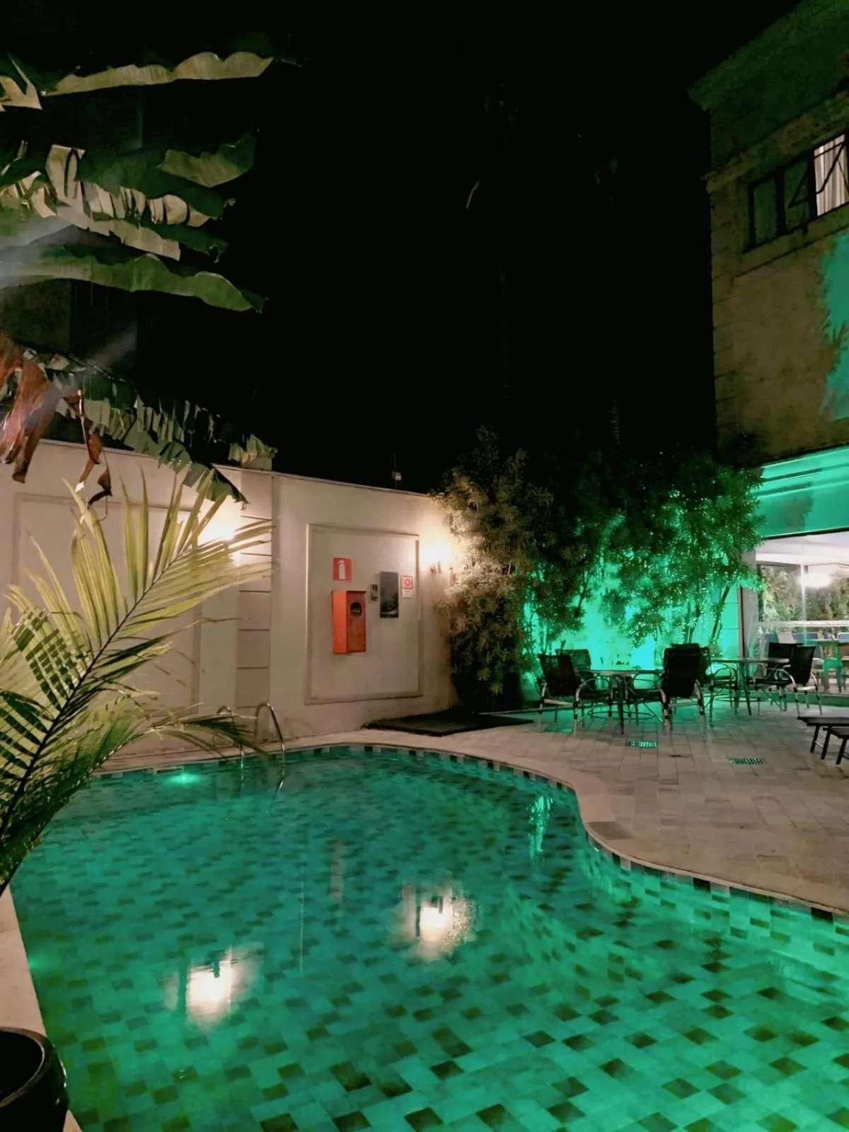 Swimming pool in Class Hotel Guaxupé