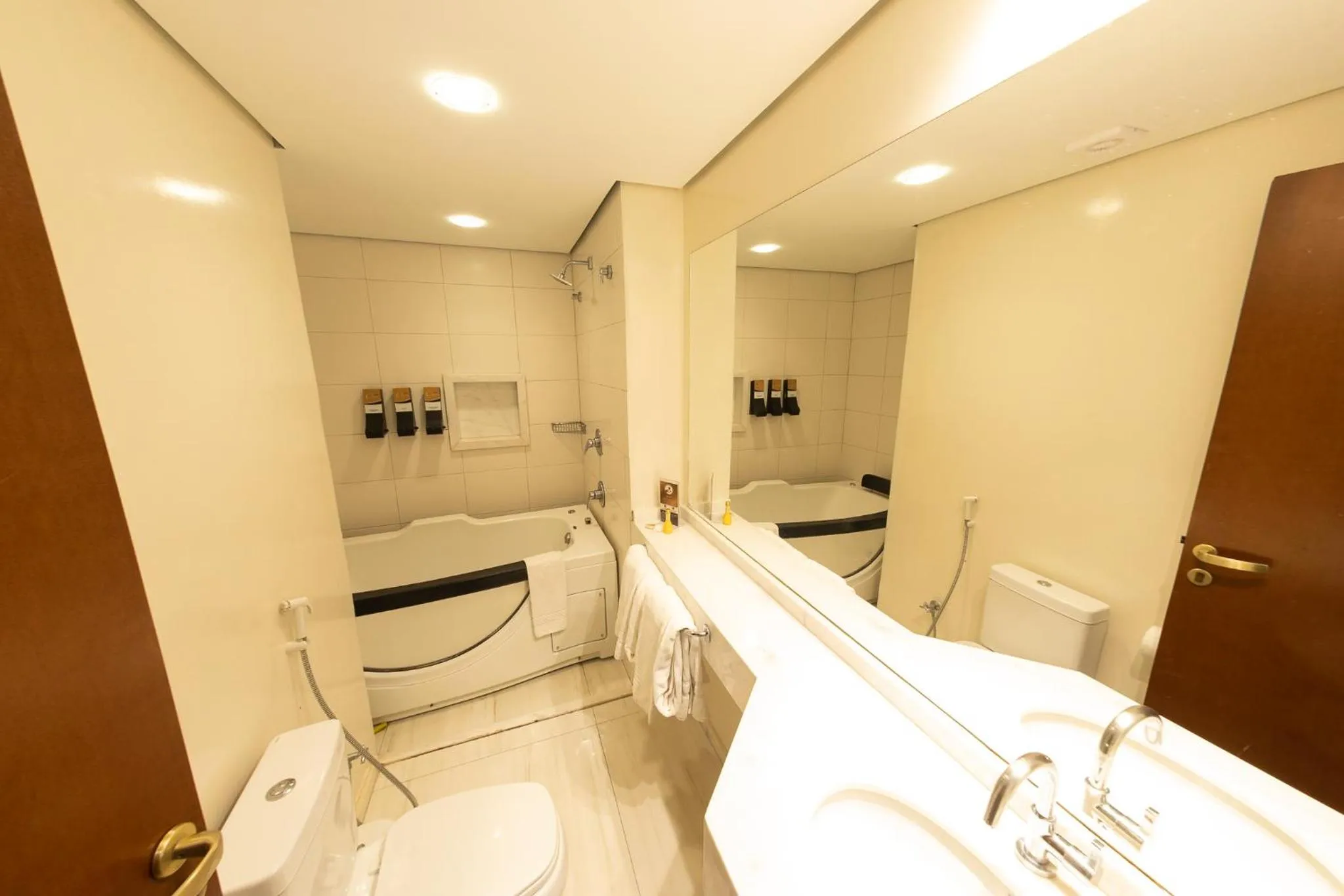 Bathroom in Class Hotel Guaxupé