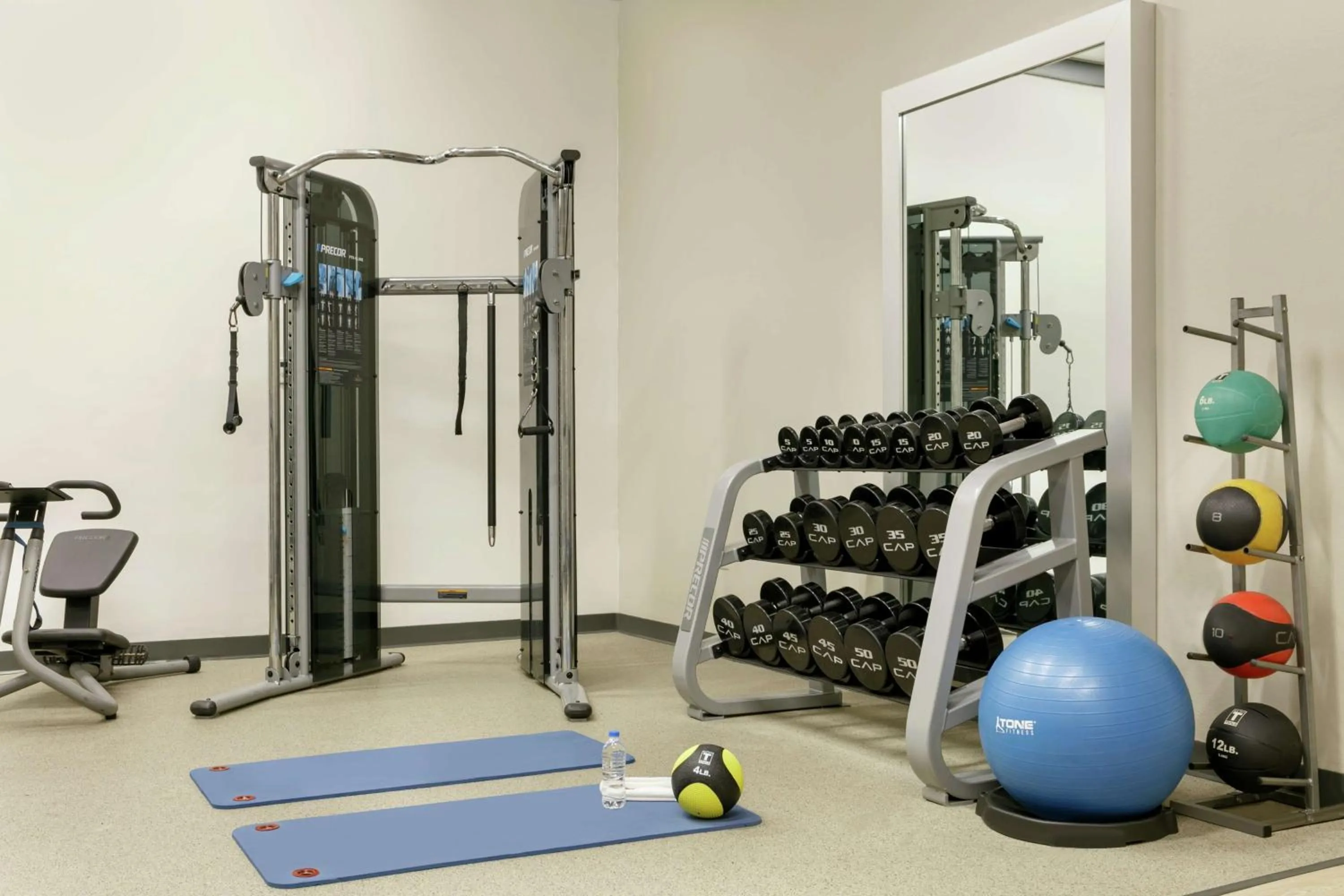 Fitness centre/facilities in Embassy Suites by Hilton San Juan - Hotel & Casino