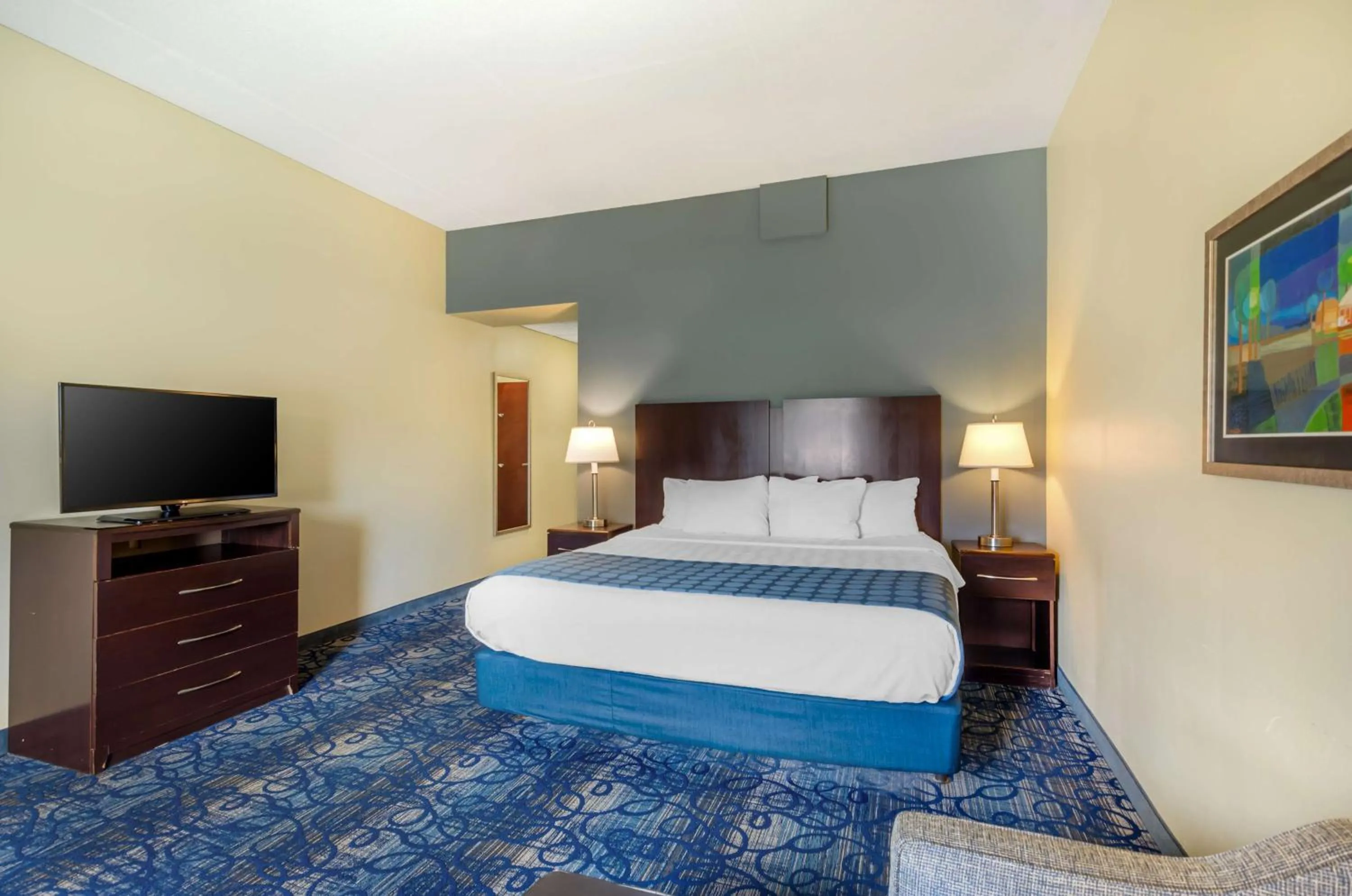 Bedroom, Bed in Best Western Plus Waynesboro