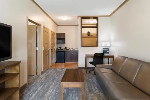 ClubHouse Hotel and Suites