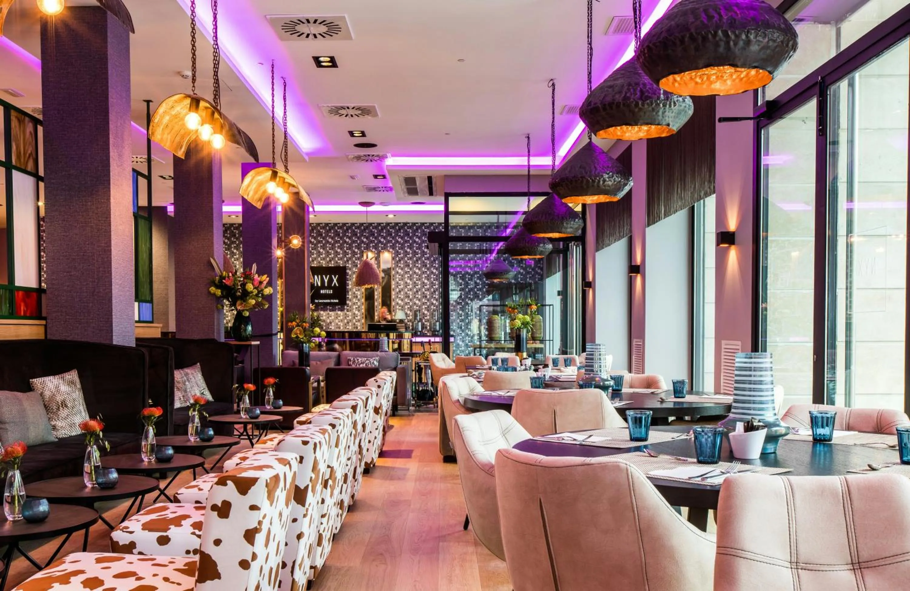 Restaurant/places to eat in NYX Hotel Bilbao by Leonardo Hotels