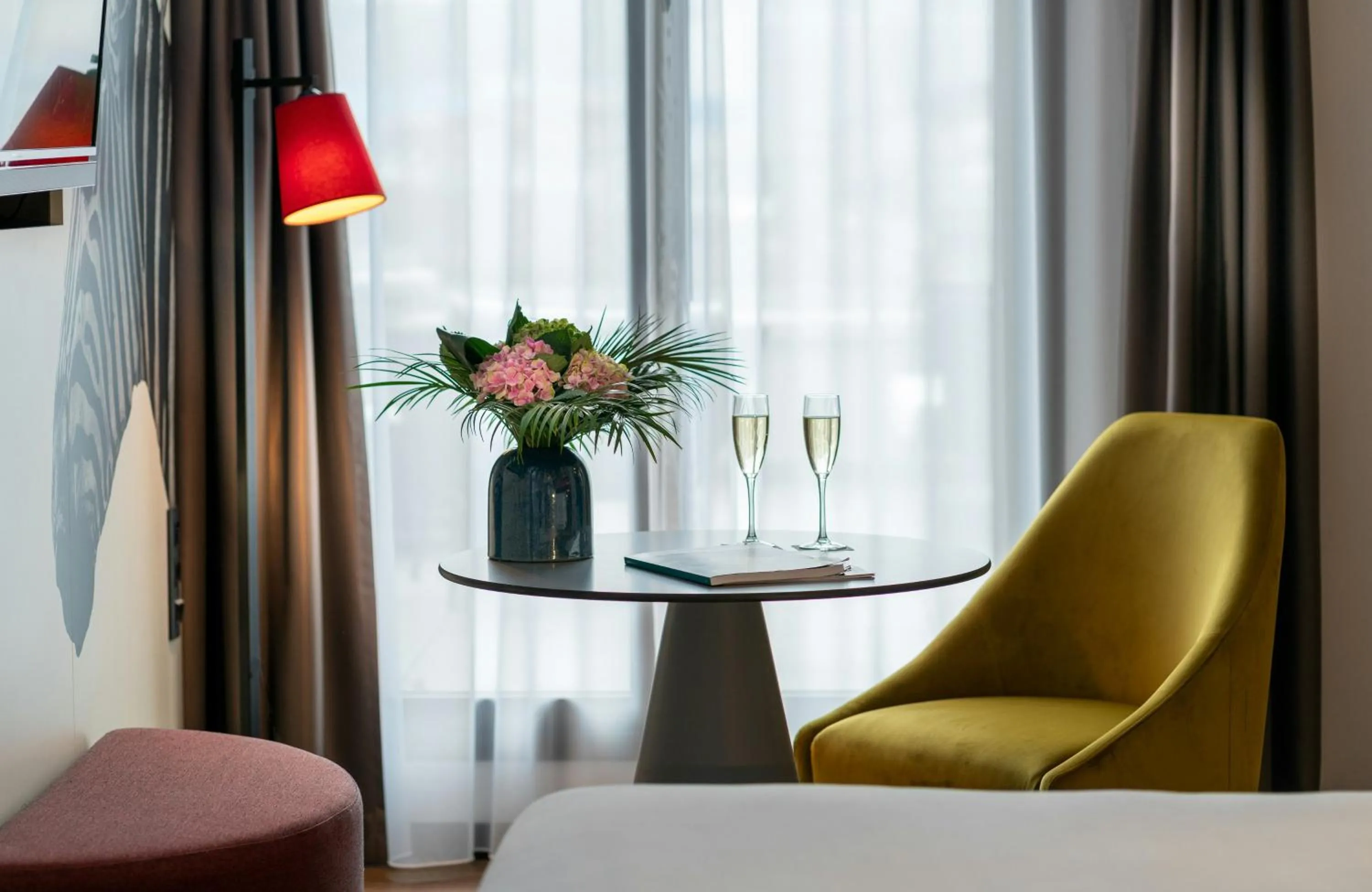 Photo of the whole room in NYX Hotel Bilbao by Leonardo Hotels