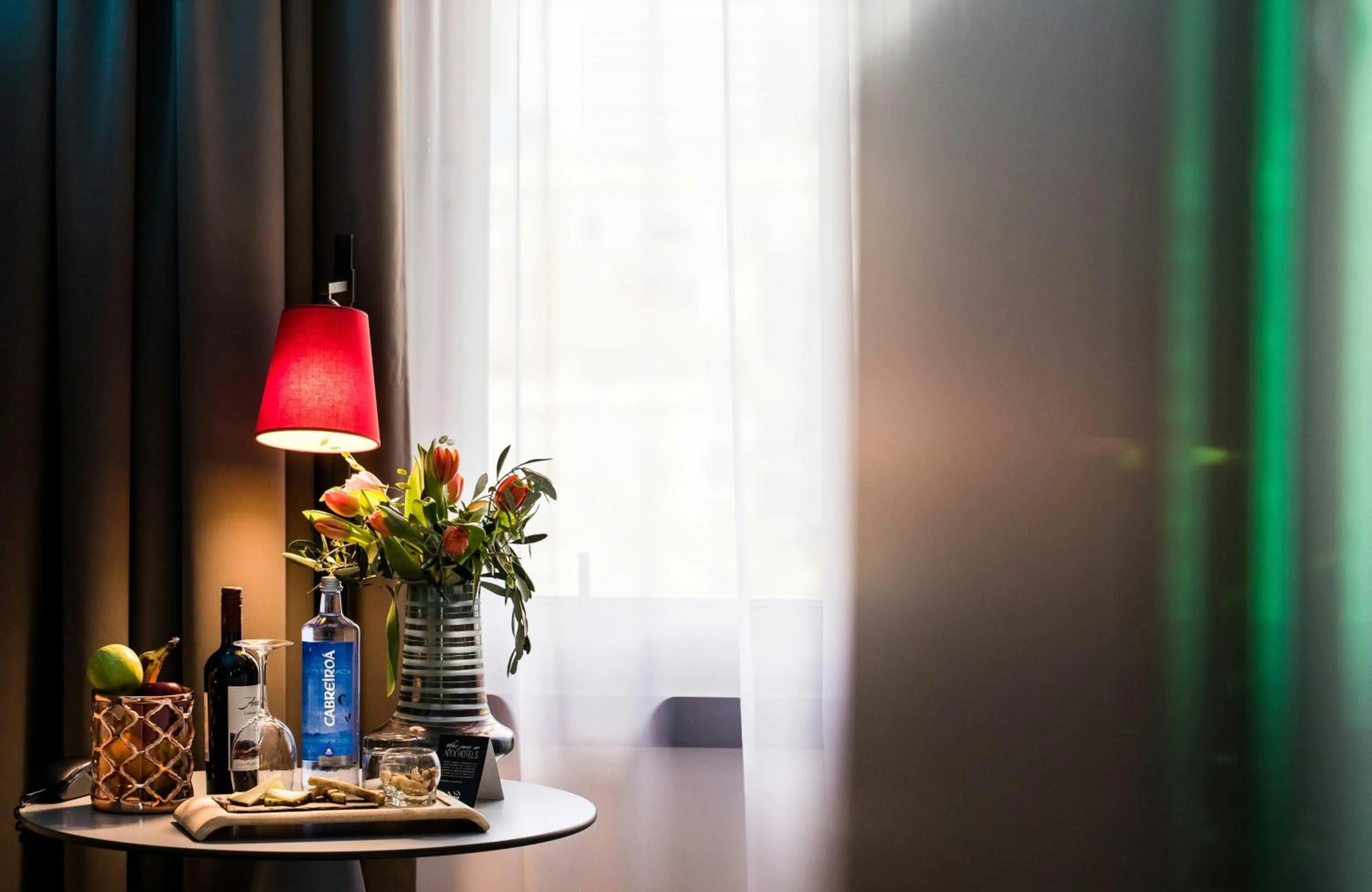 Photo of the whole room in NYX Hotel Bilbao by Leonardo Hotels