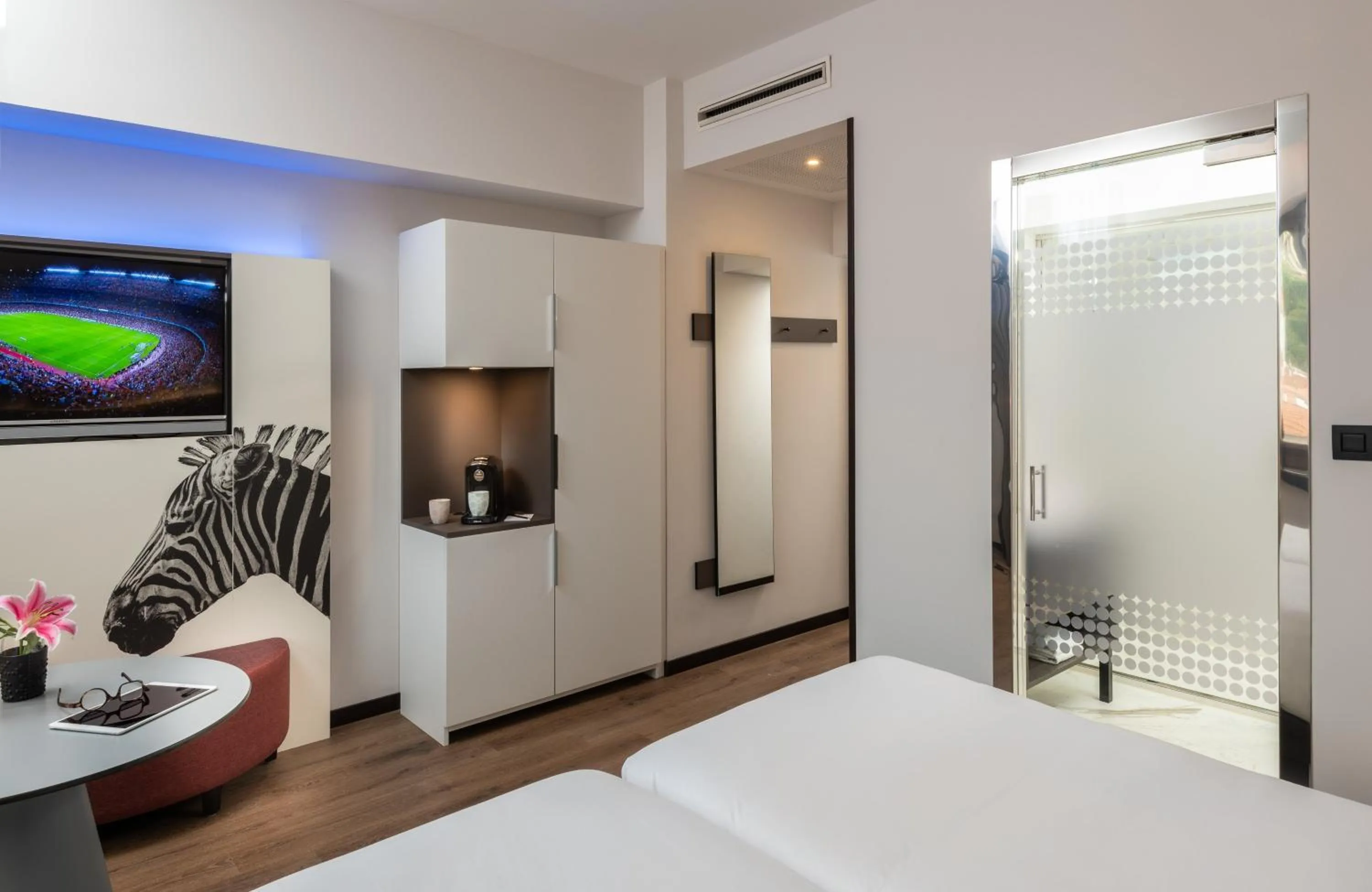 Photo of the whole room, Bed in NYX Hotel Bilbao by Leonardo Hotels