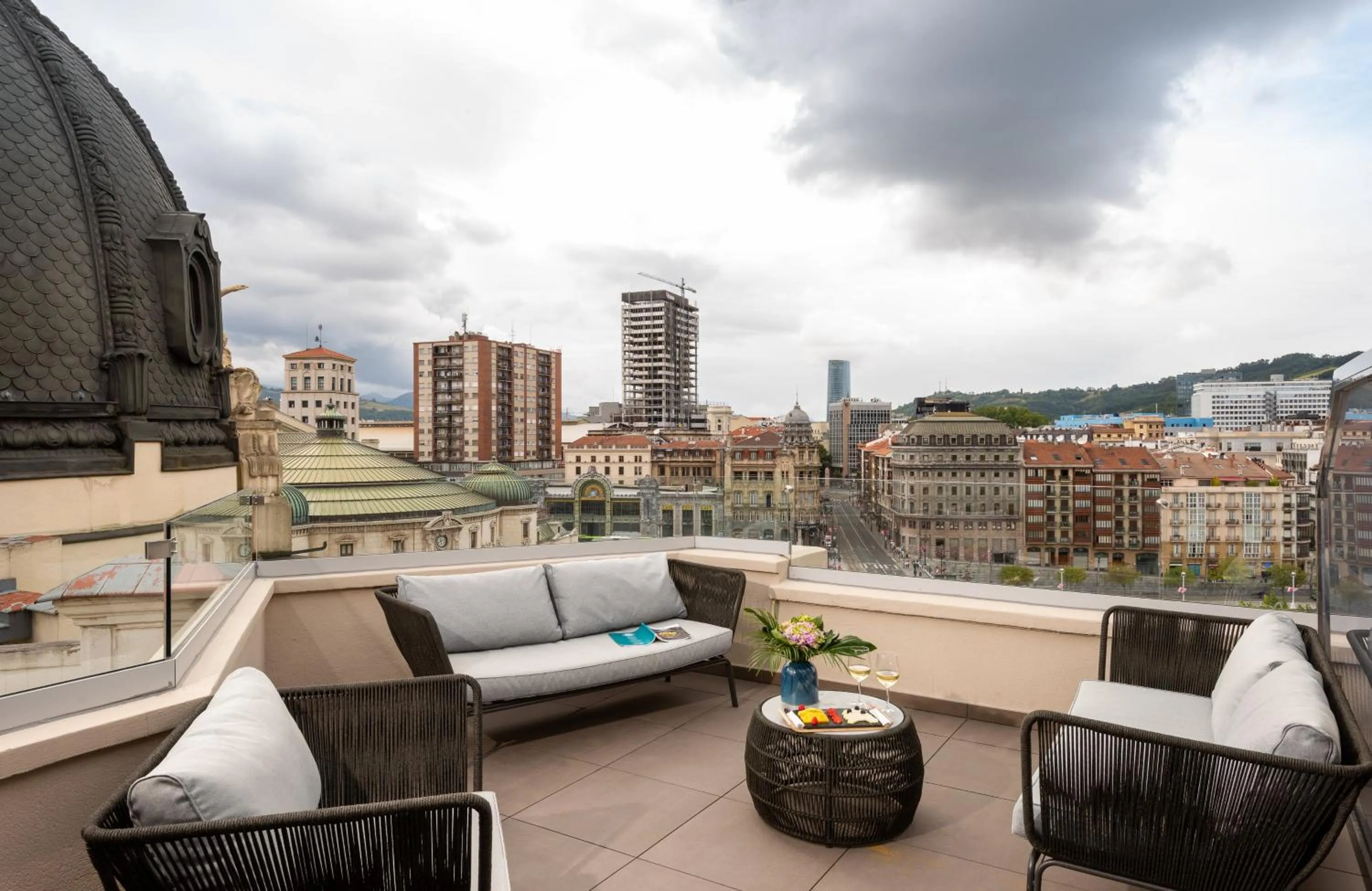 Photo of the whole room in NYX Hotel Bilbao by Leonardo Hotels