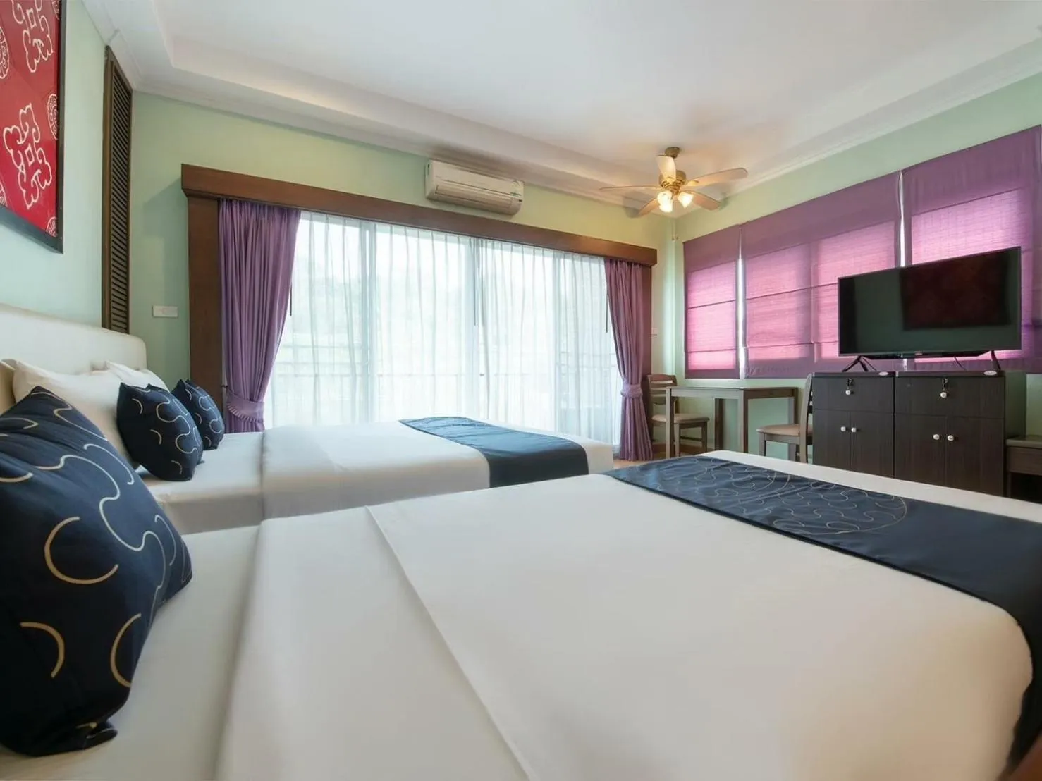 Bed in Blooming Hill Boutique Suites