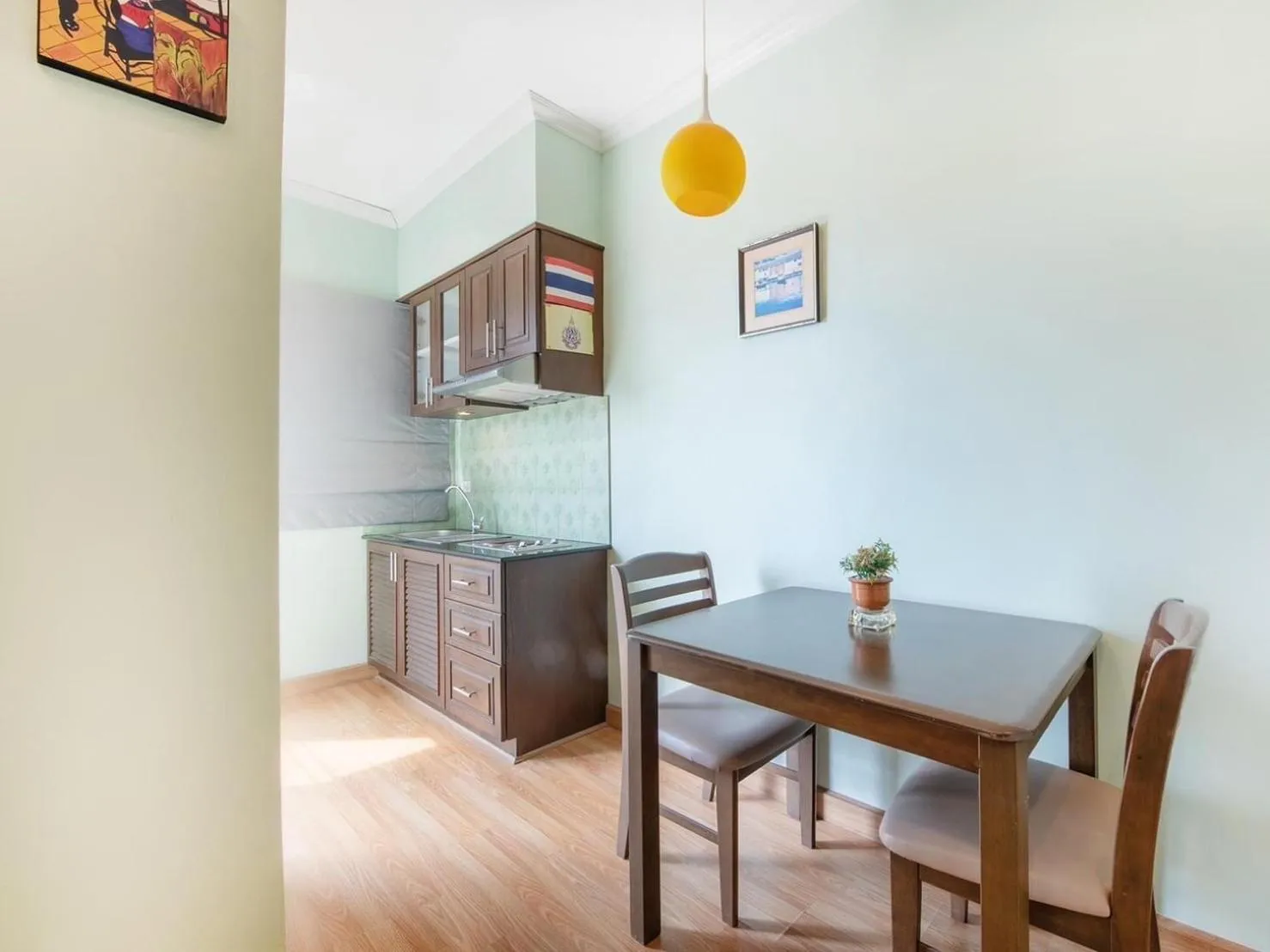 Blooming Hill Boutique Suites