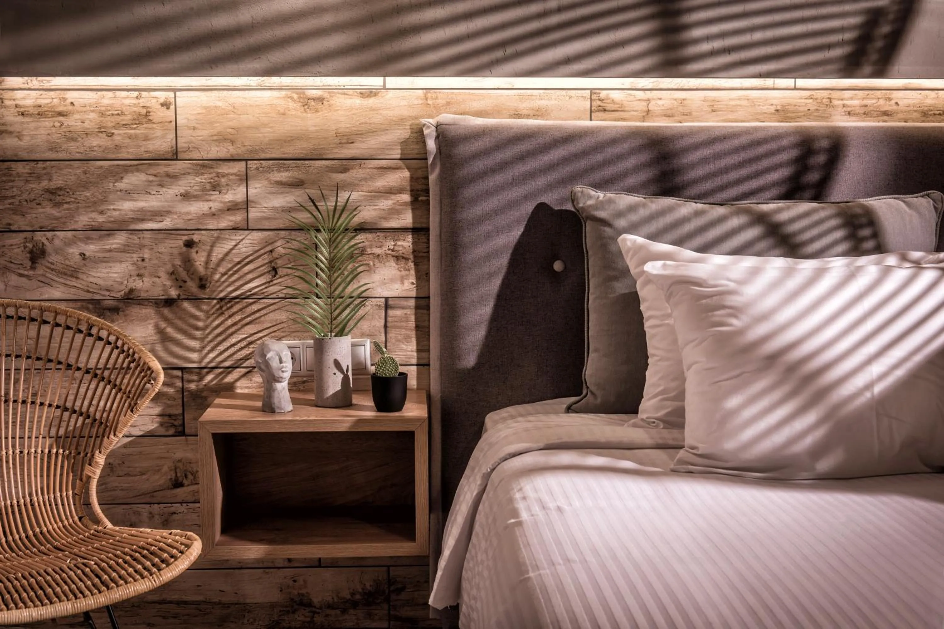 Toilet, Bed in Enorme Maya Beach Hotel-Adults Only