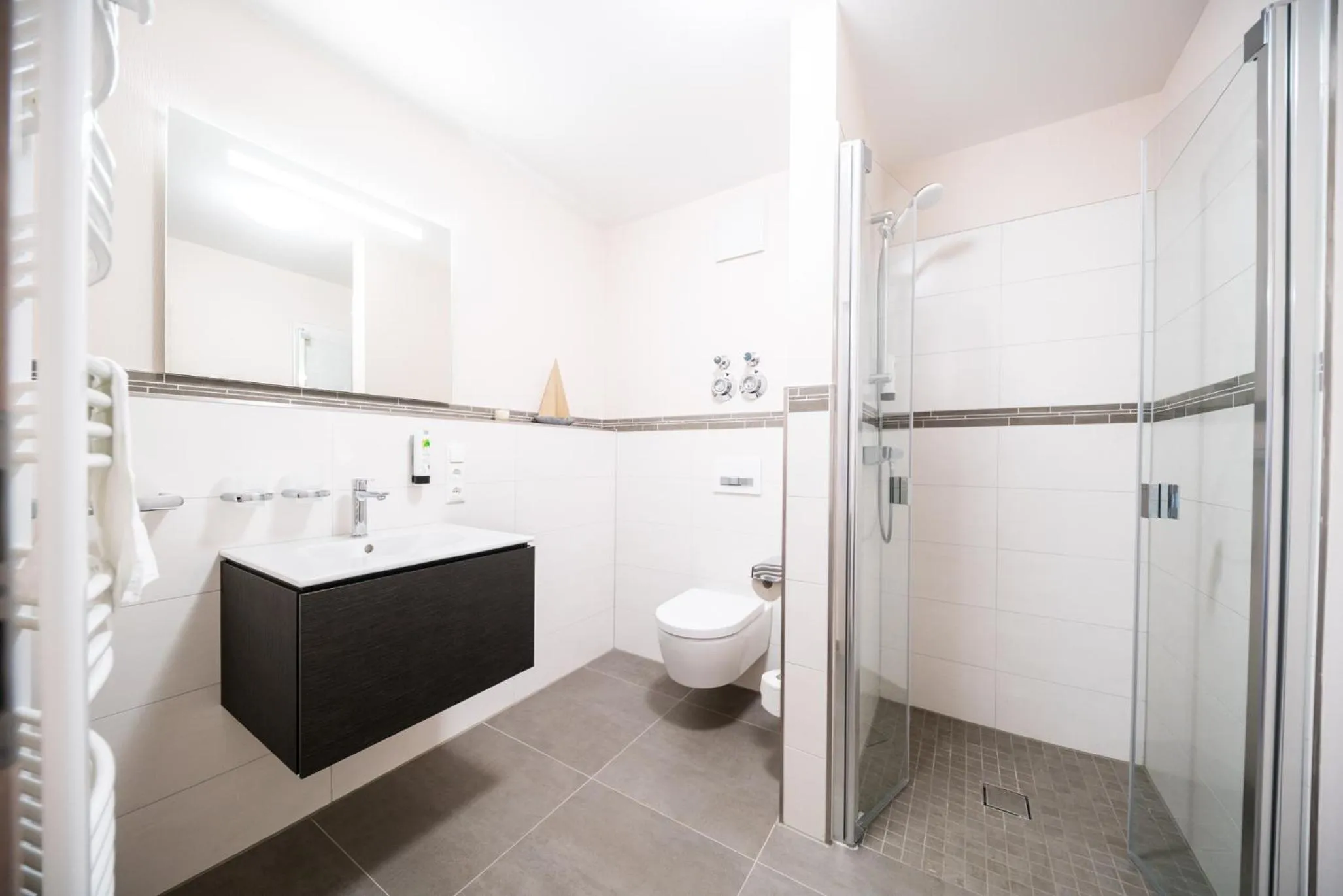 Shower in AKZENT Apartmenthotel Binz