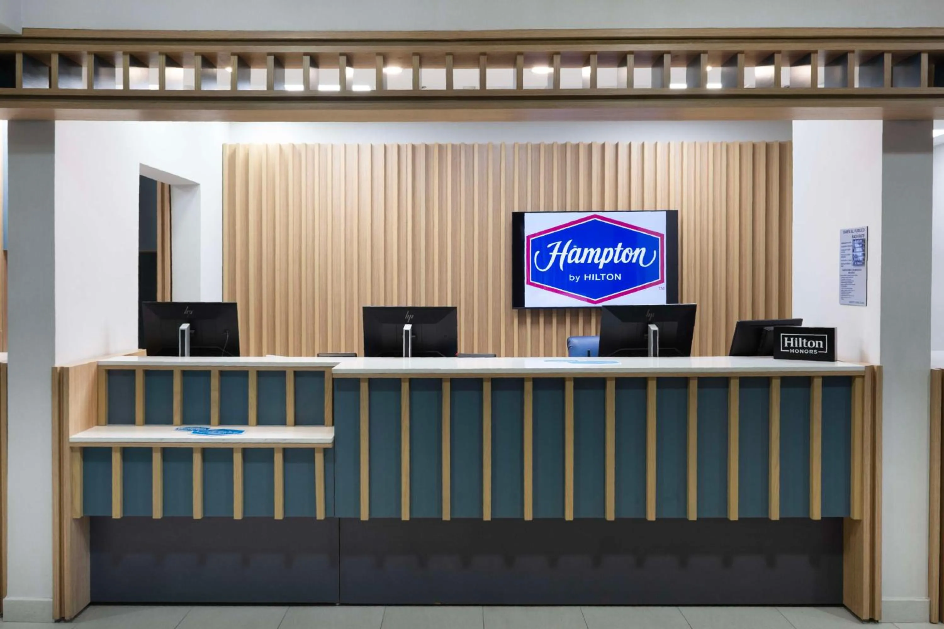 Lobby or reception in Hampton by Hilton Saltillo Zona Aeropuerto