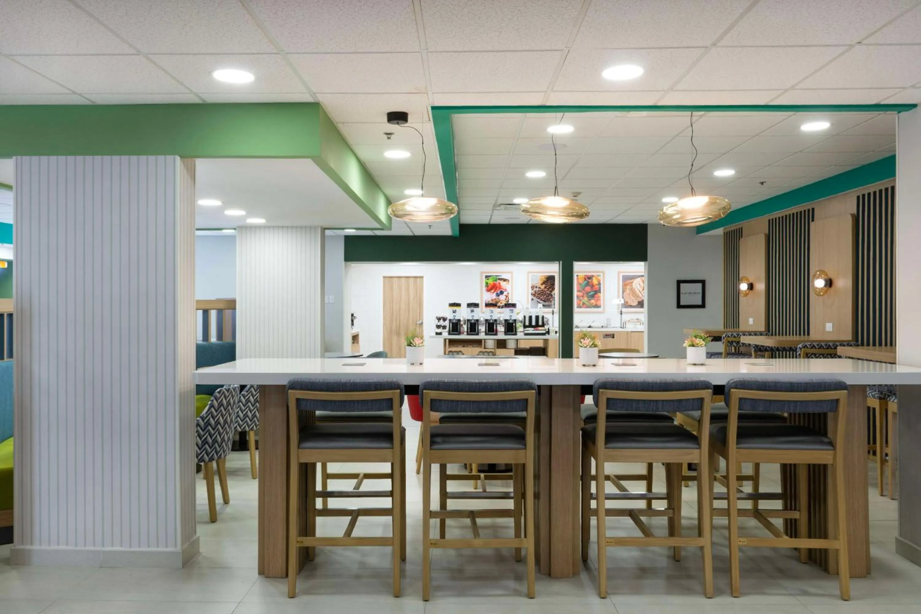 Lobby or reception in Hampton by Hilton Saltillo Zona Aeropuerto