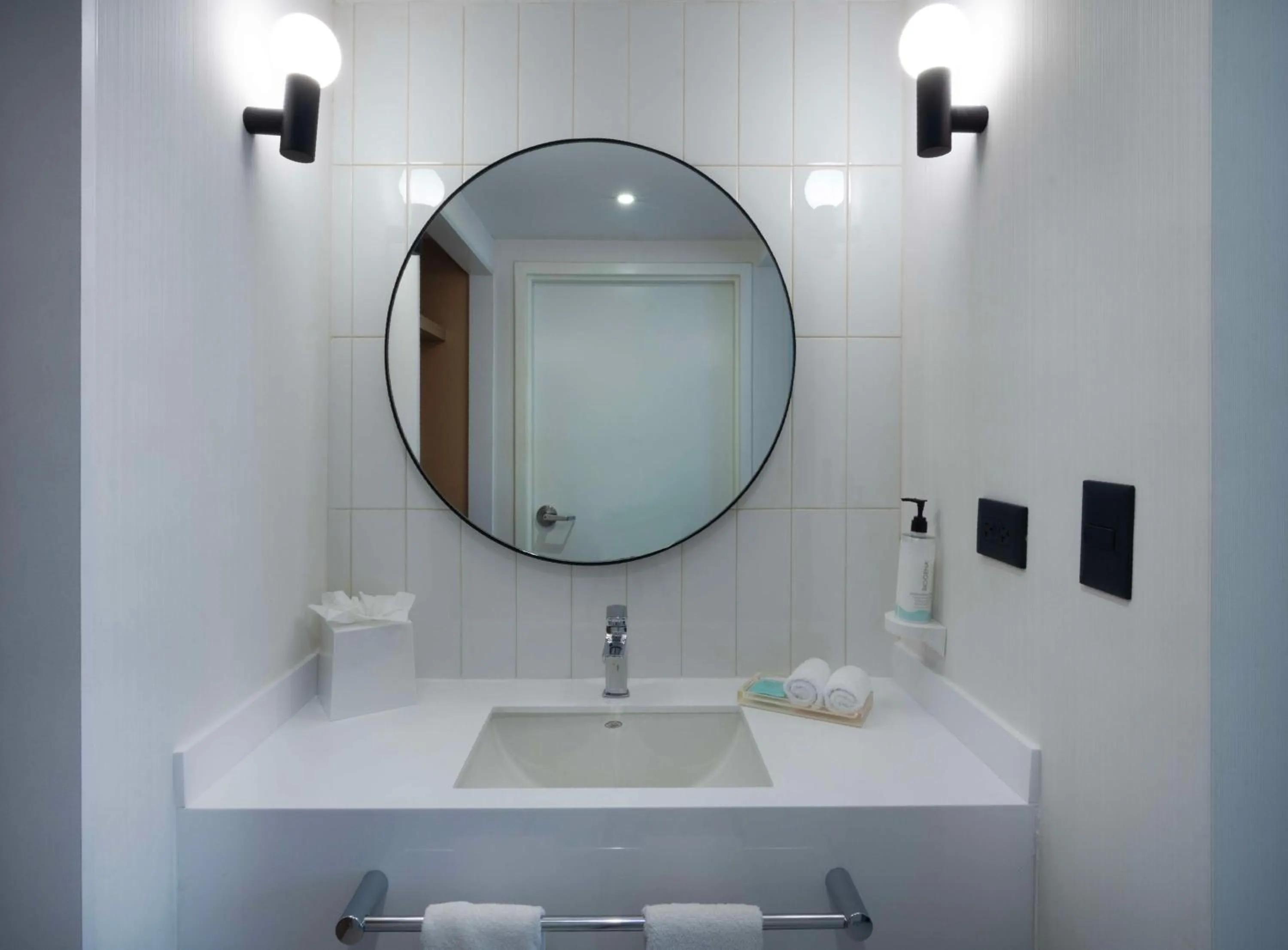 Bathroom in Hampton by Hilton Saltillo Zona Aeropuerto