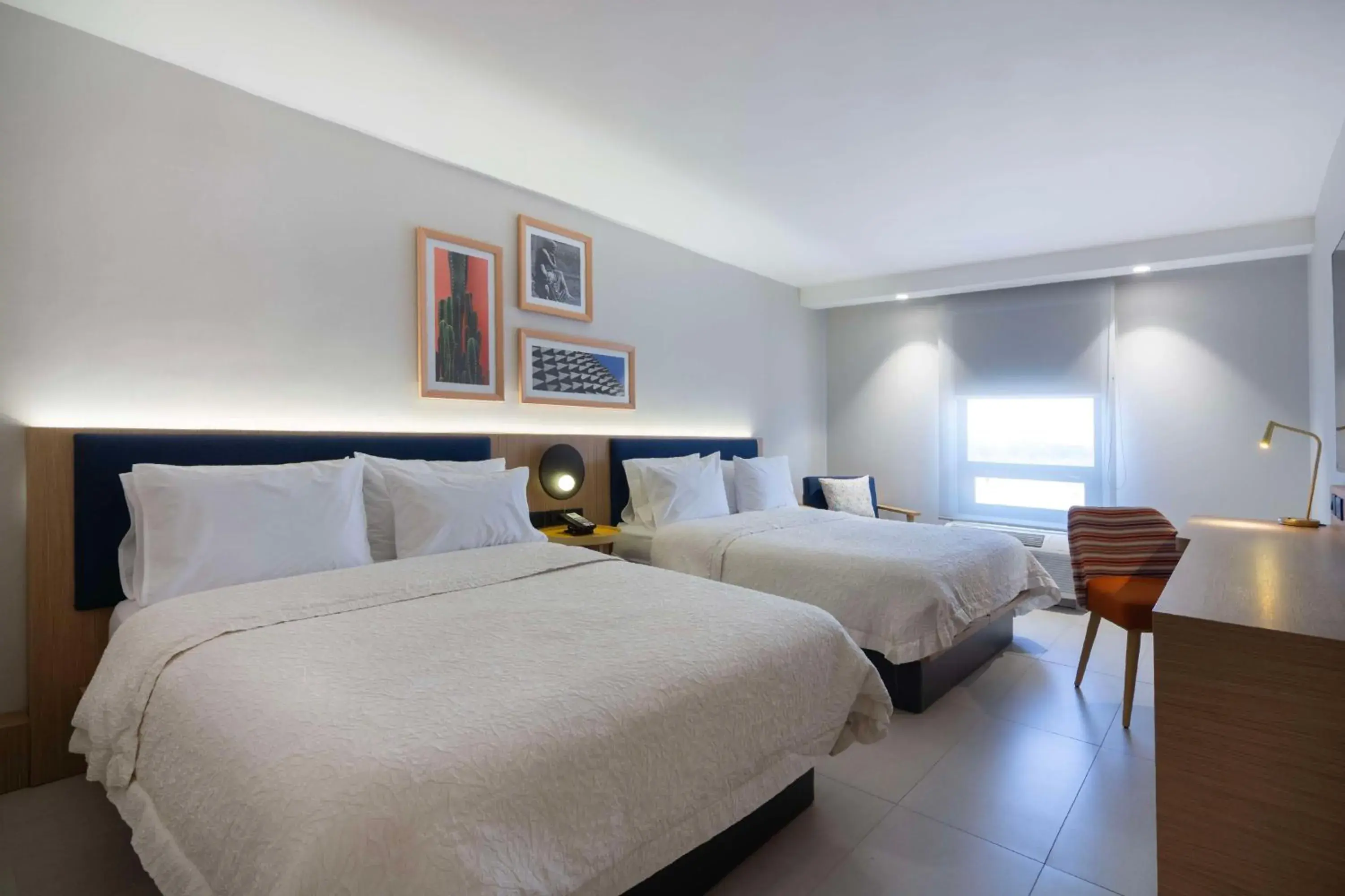 Double Room with Two Double Beds - Non-Smoking in Hampton by Hilton Saltillo Zona Aeropuerto Double Room with Two Double Beds - Non-Smoking in Hampton by Hilton Saltillo Zona Aeropuerto