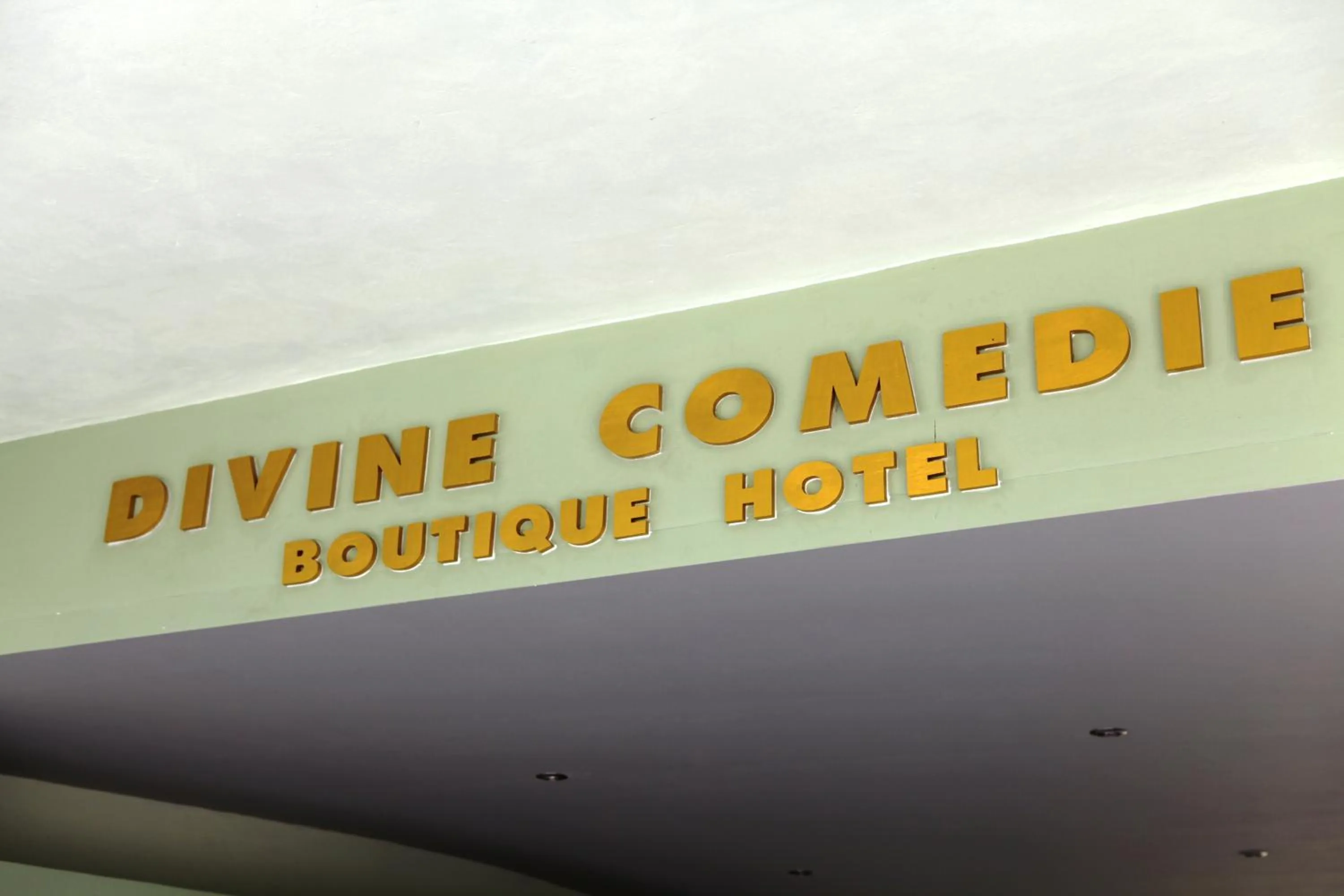 Facade/entrance in Le Divine Comedie Beach Resort