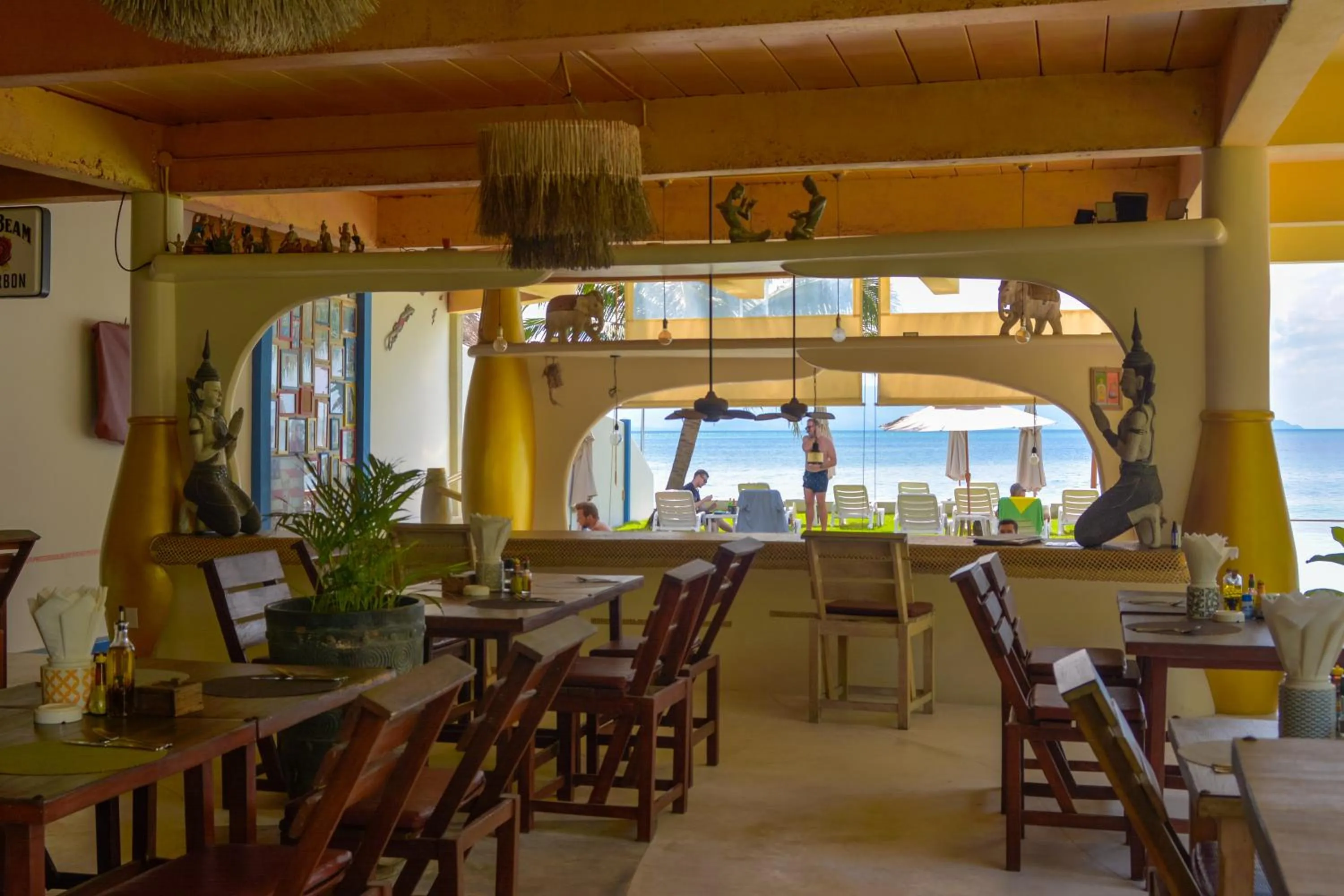 Le Divine Comedie Beach Resort