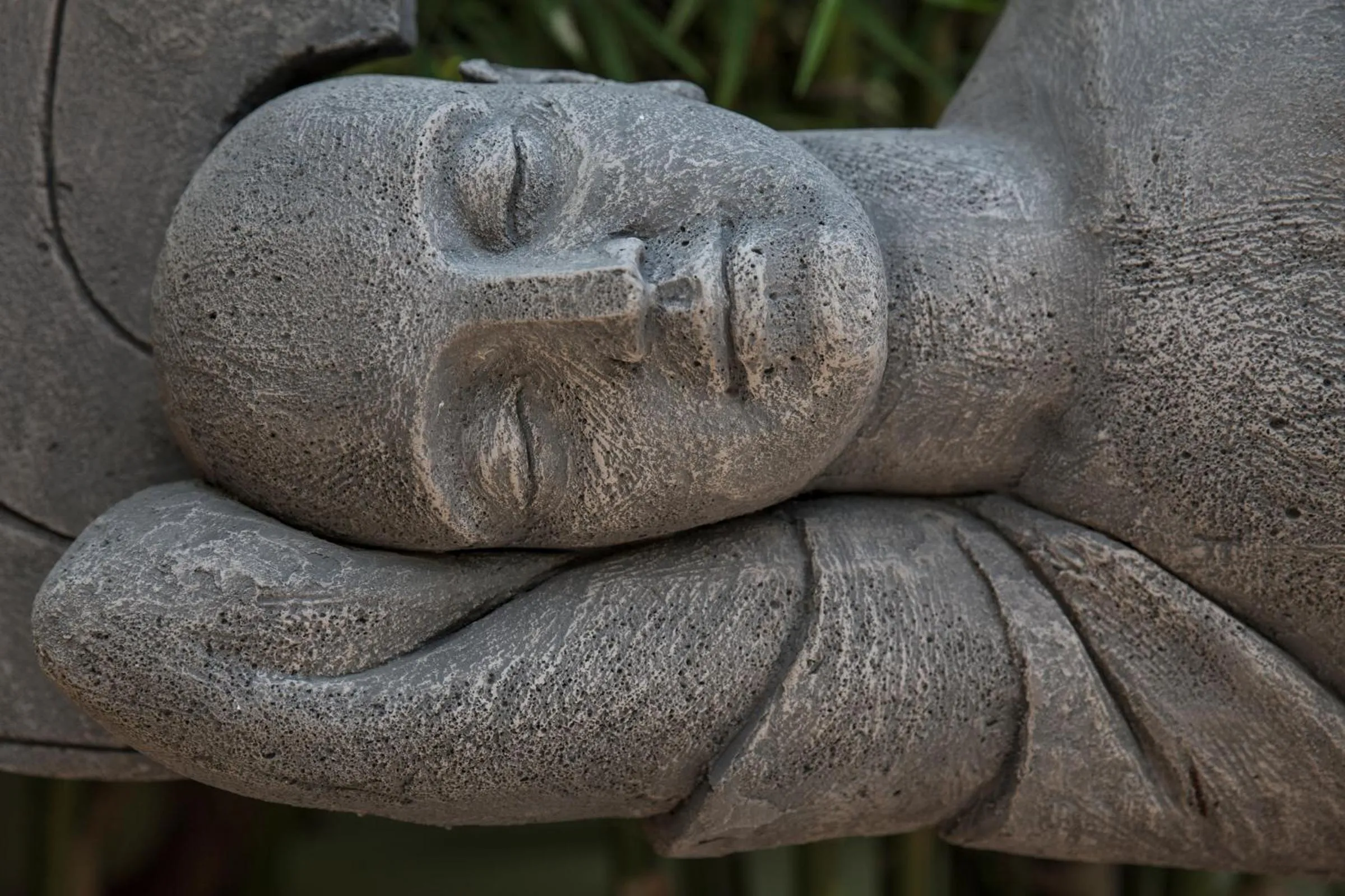 Decorative detail in Le Divine Comedie Beach Resort