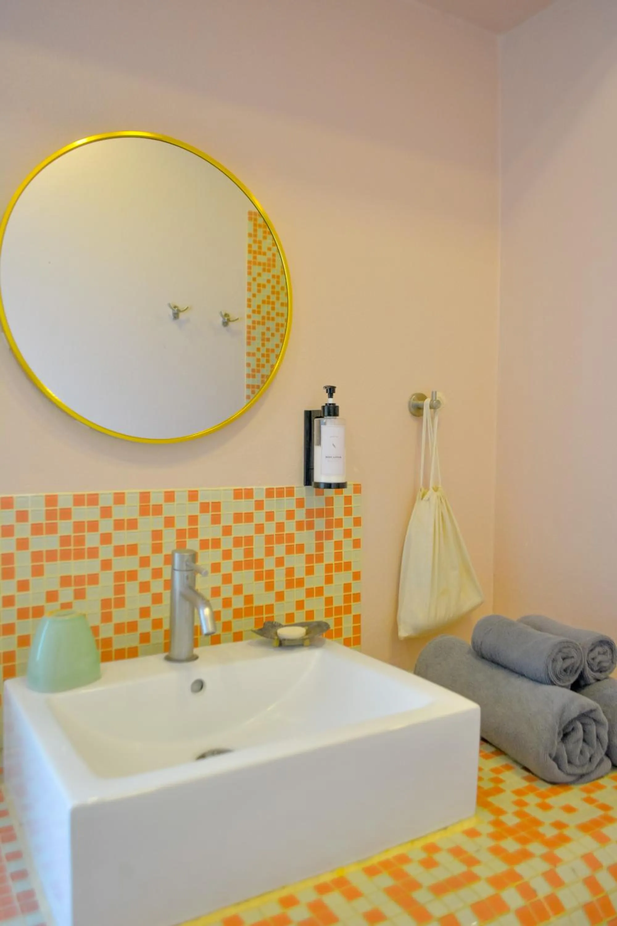 Le Divine Comedie Beach Resort