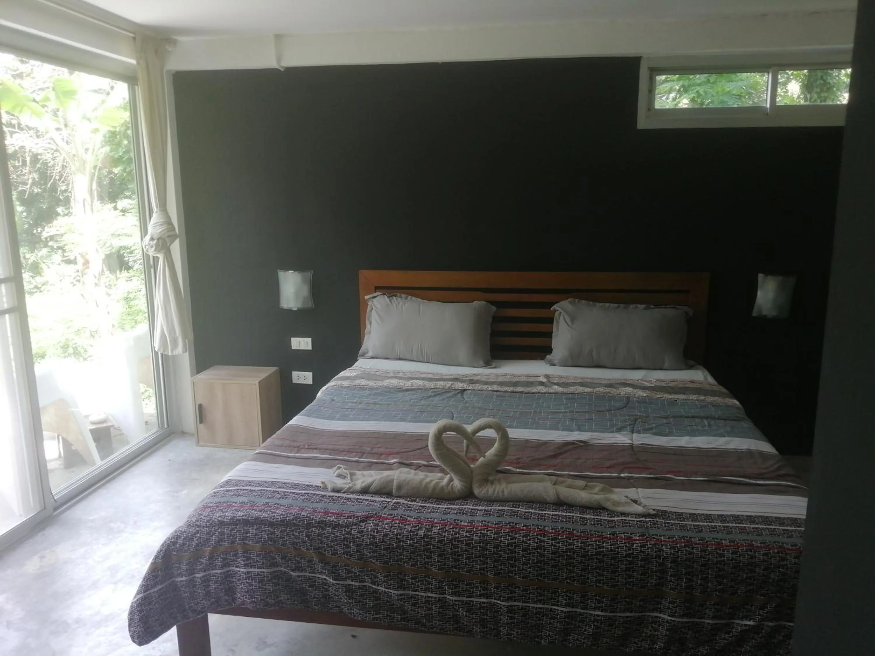 Bed in Lazy Republique