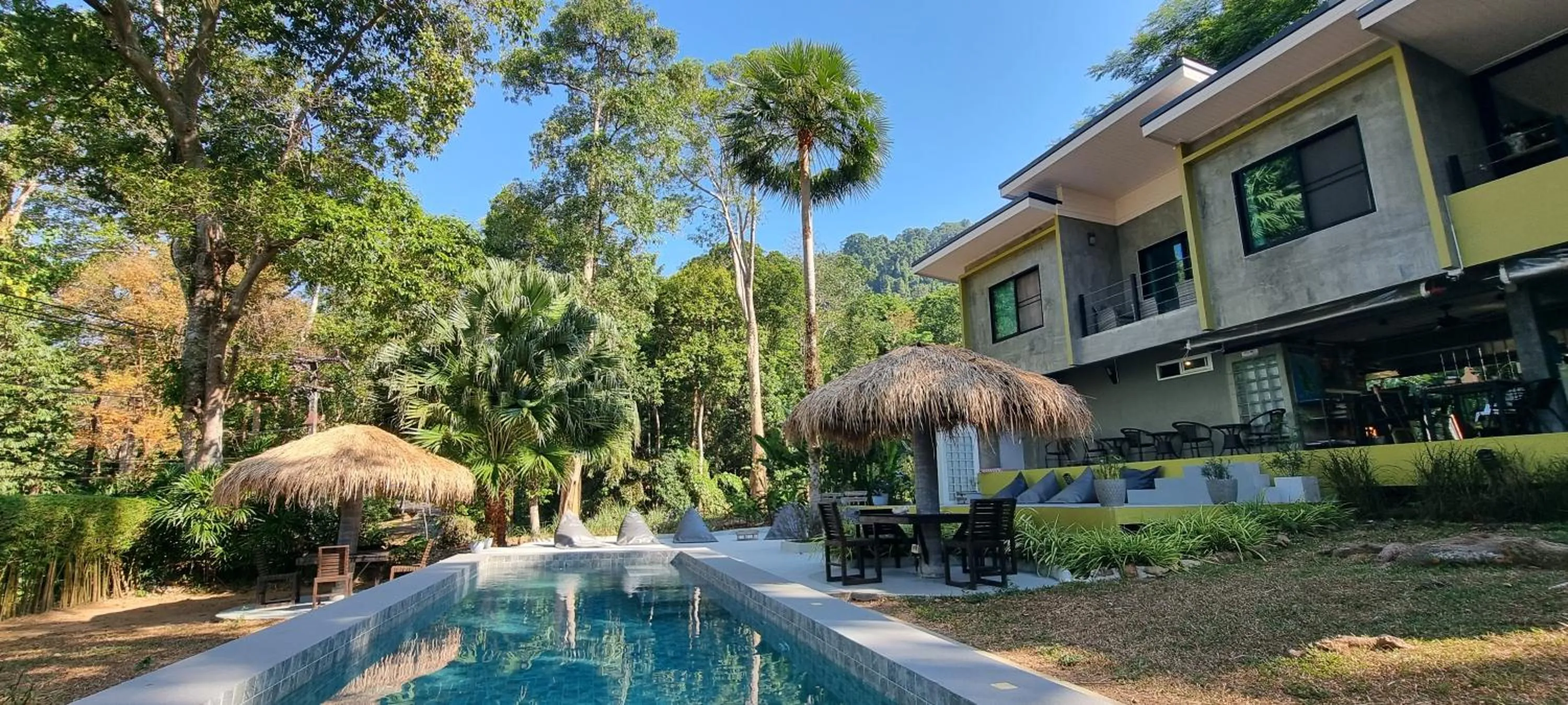 Property building in Lazy Republique