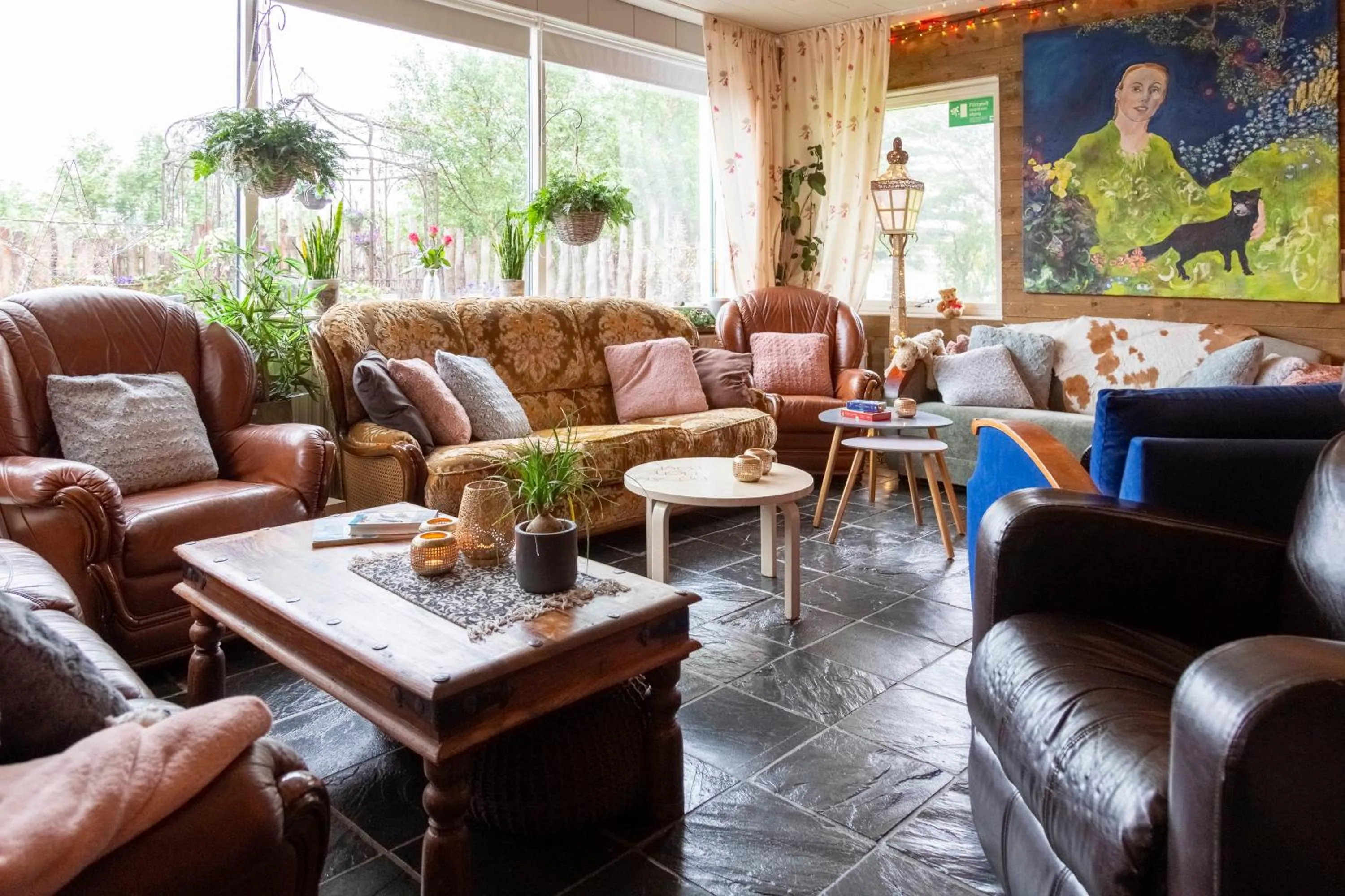 Restaurant/places to eat in The apartment - Öbbuhús