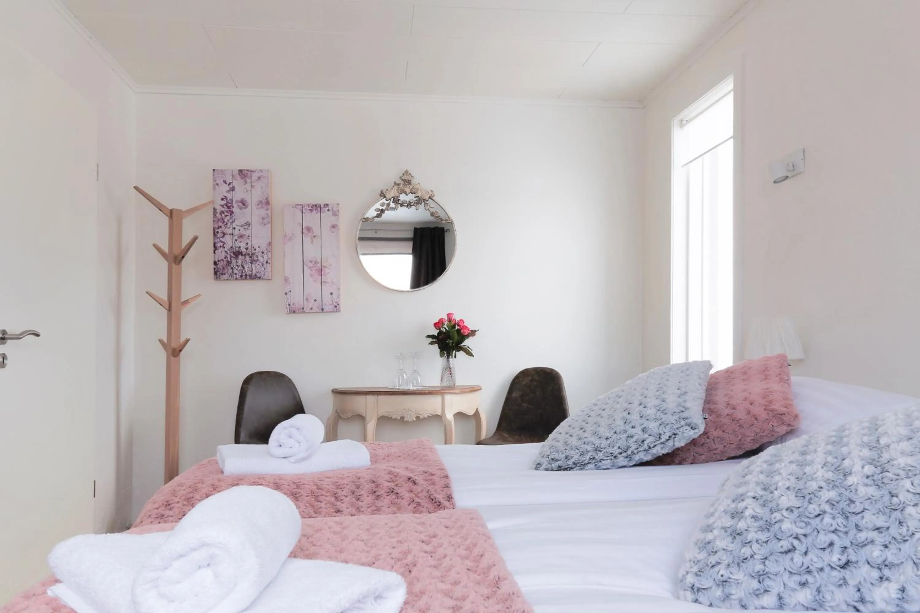 Bedroom, Bed in The apartment - Öbbuhús