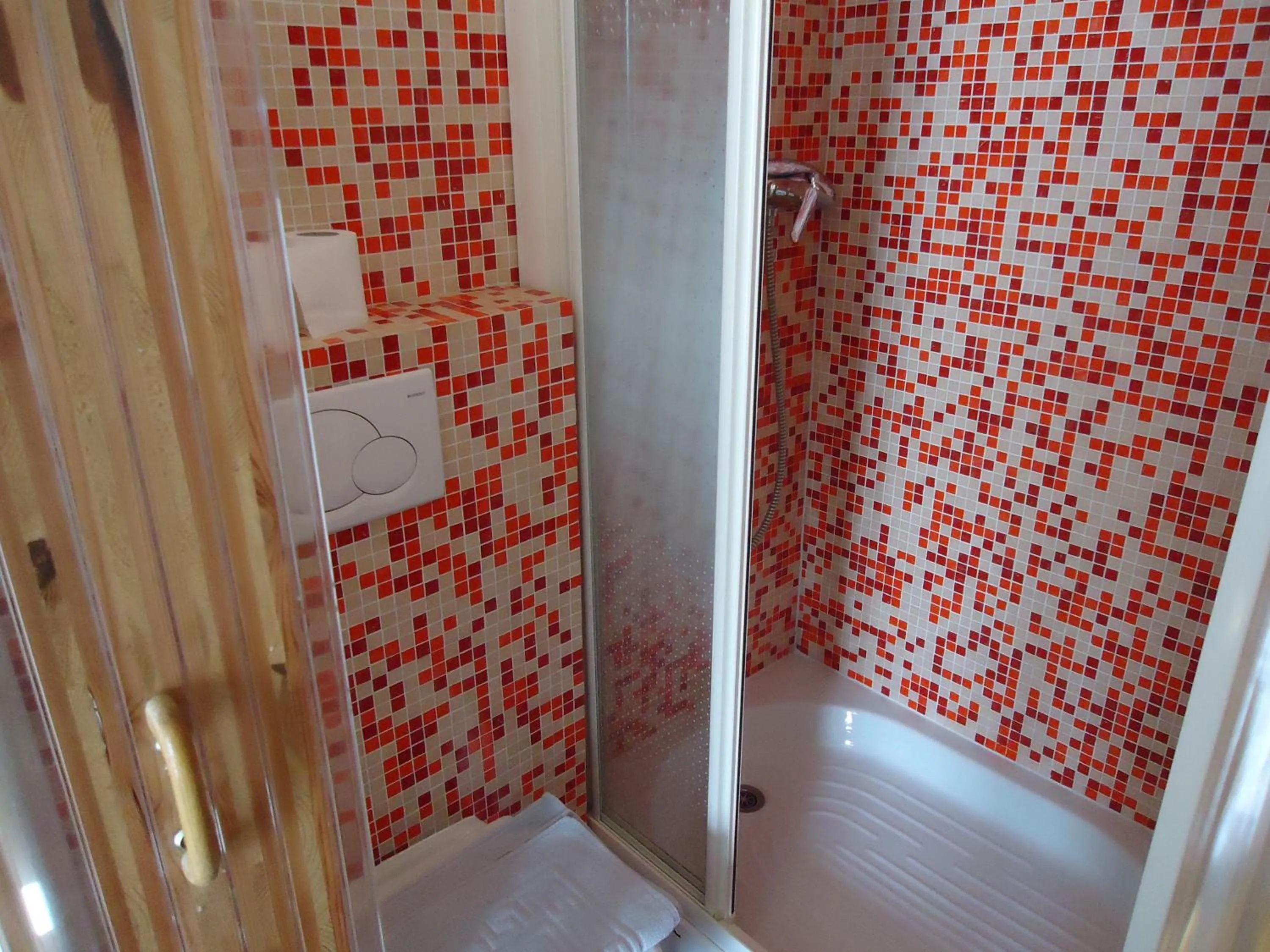 Bathroom in Hotel les Touristes