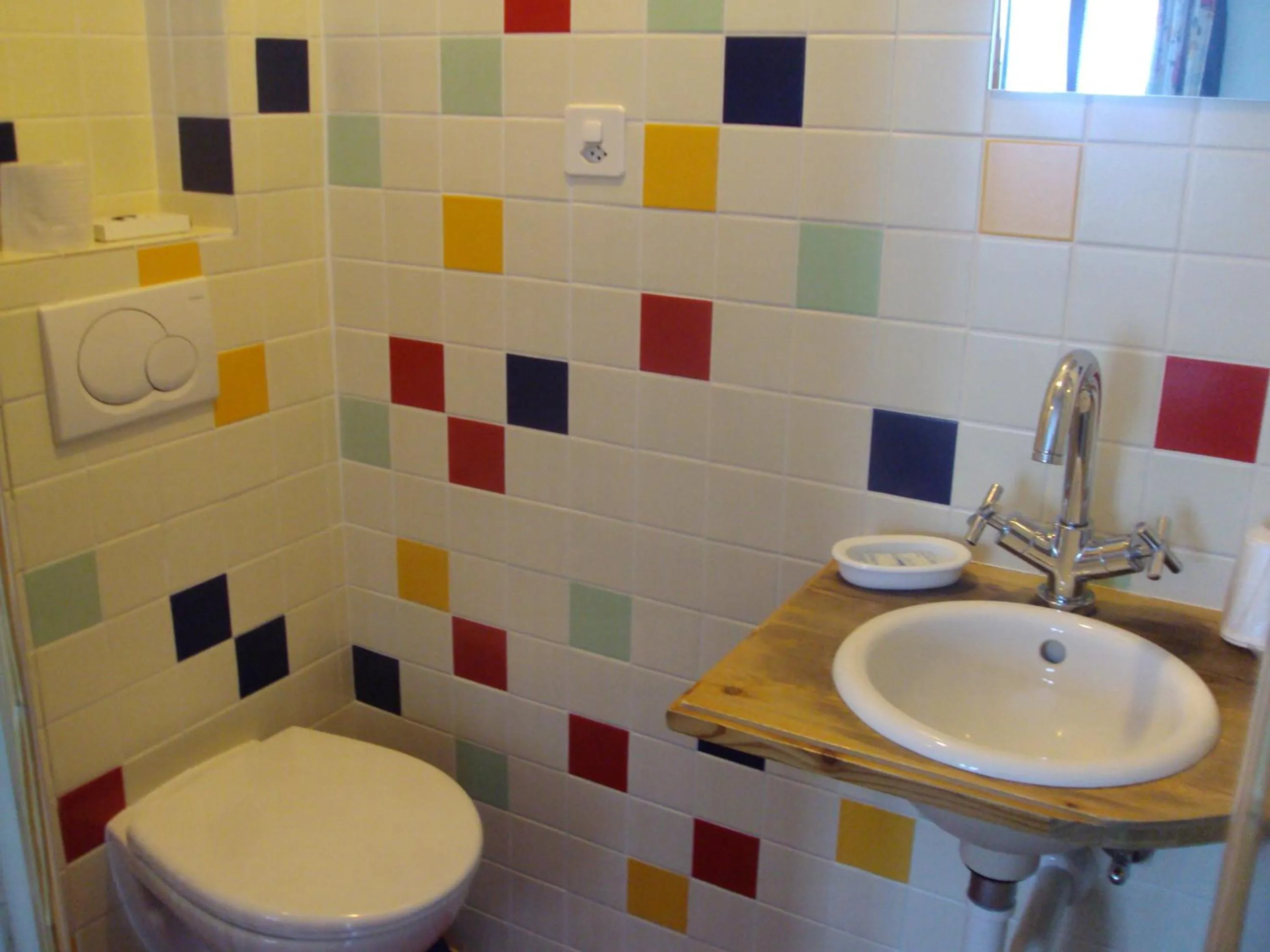 Bathroom in Hotel les Touristes