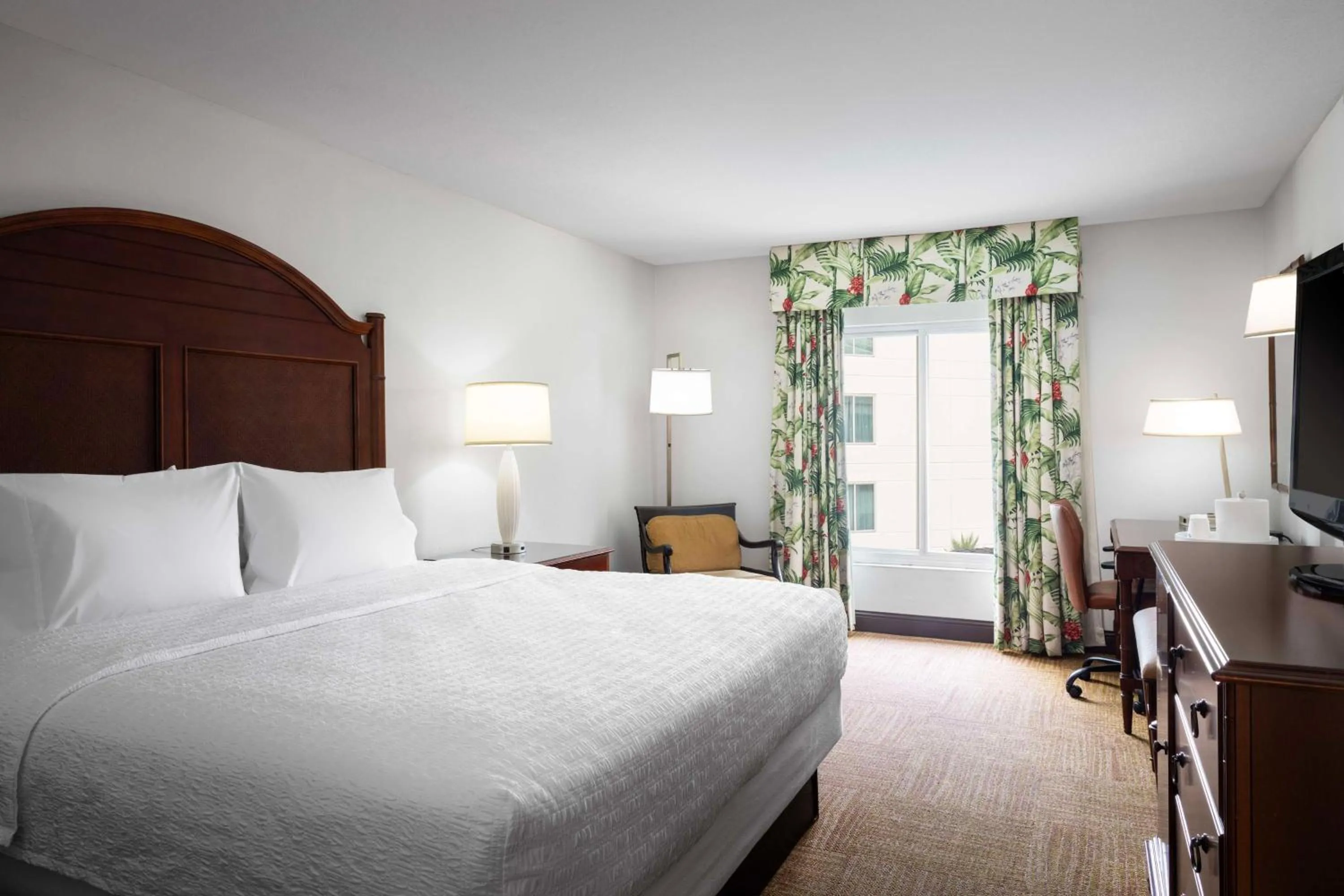 Bed in Hampton Inn & Suites San Juan