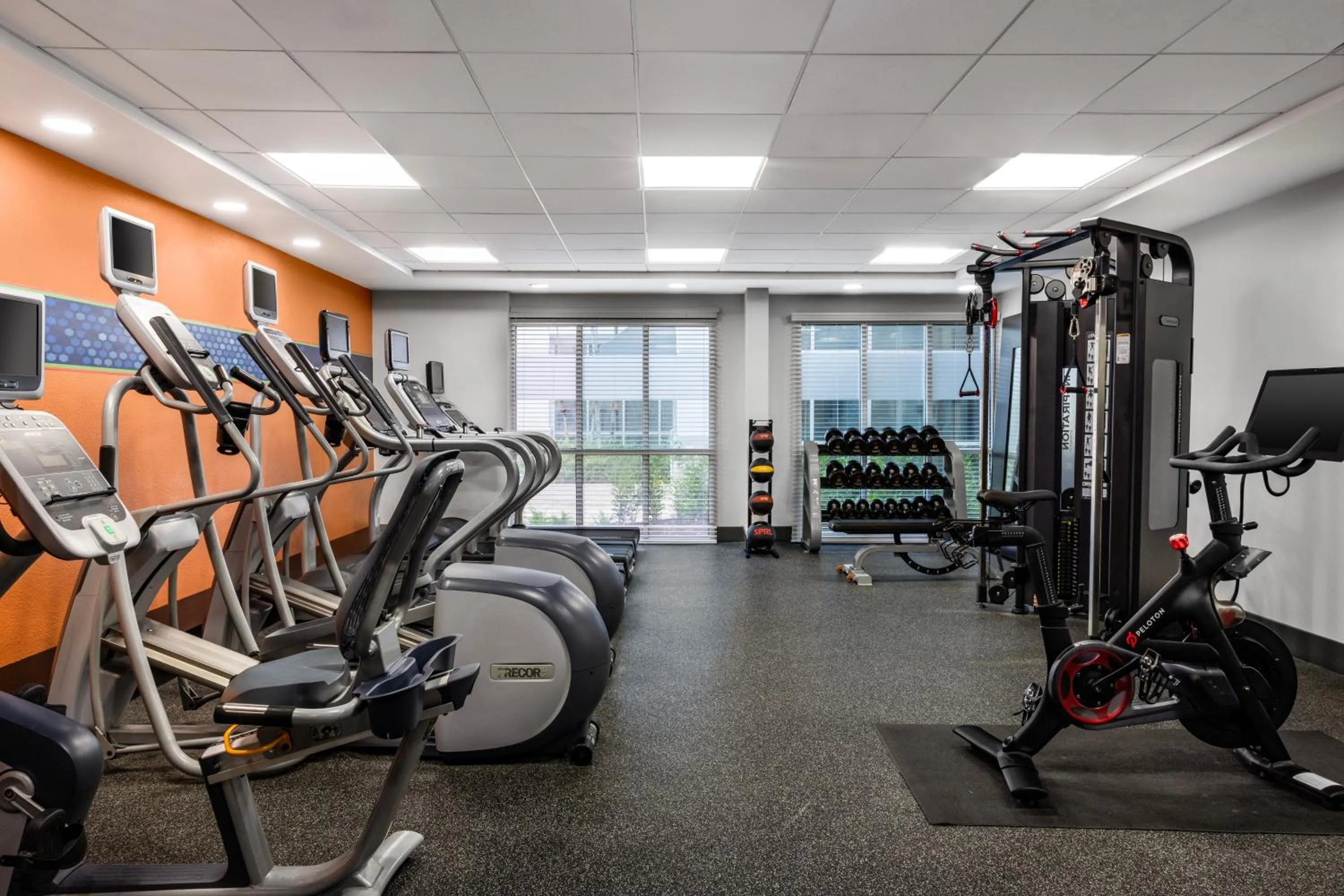 Fitness centre/facilities in Hampton Inn & Suites San Juan