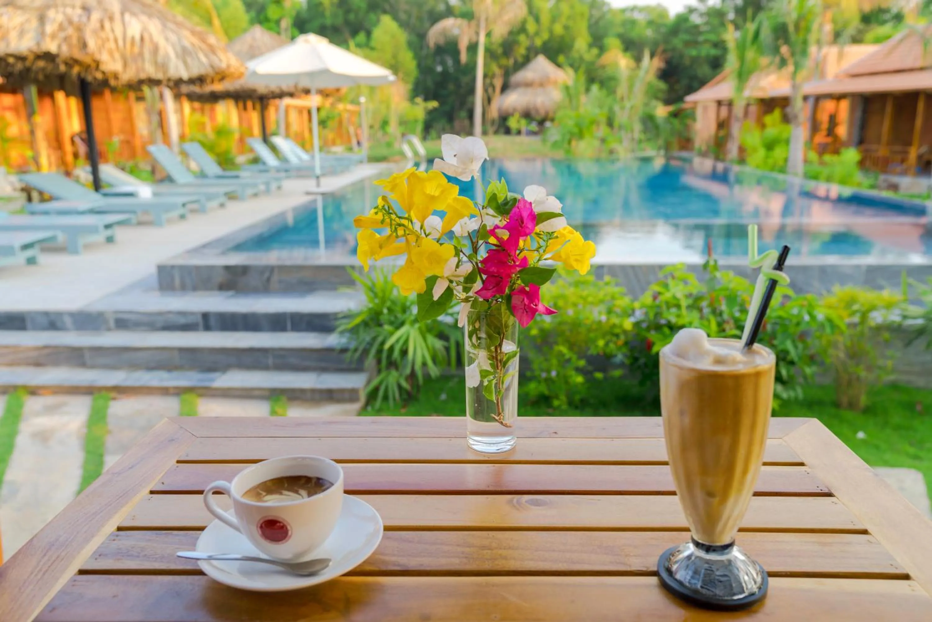 Restaurant/places to eat in Island Lodge