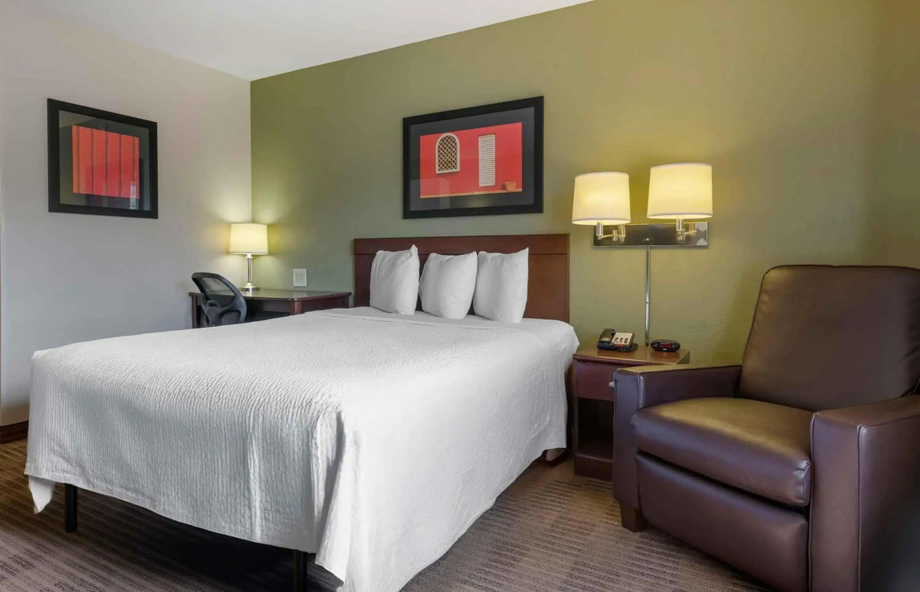 Studio with 1 King Bed - Non-Smoking in Extended Stay America Suites - Orlando - Lake Mary - 1036 Greenwood Blvd Studio with 1 King Bed - Non-Smoking in Extended Stay America Suites - Orlando - Lake Mary - 1036 Greenwood Blvd