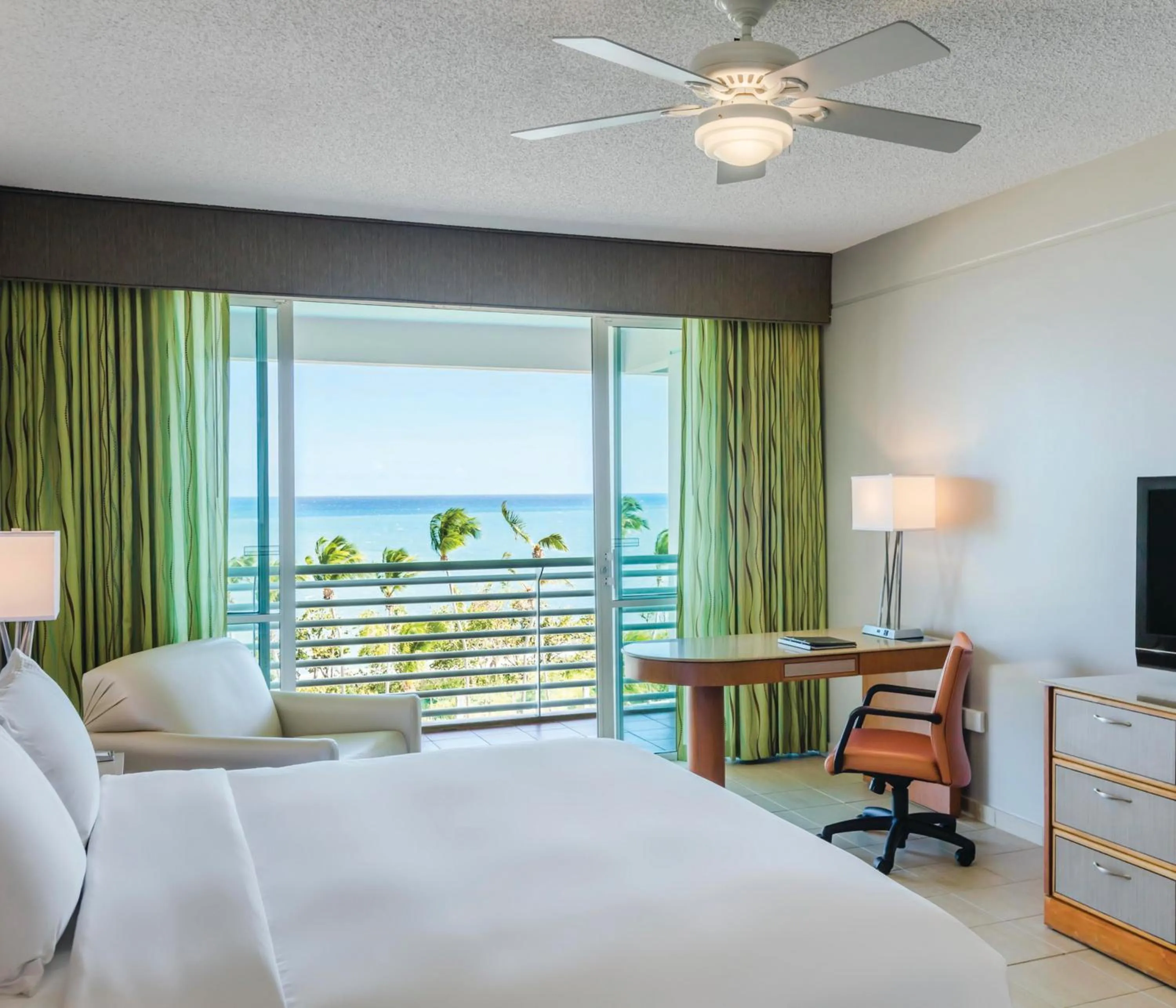 Bed in Hilton Ponce Golf & Casino Resort