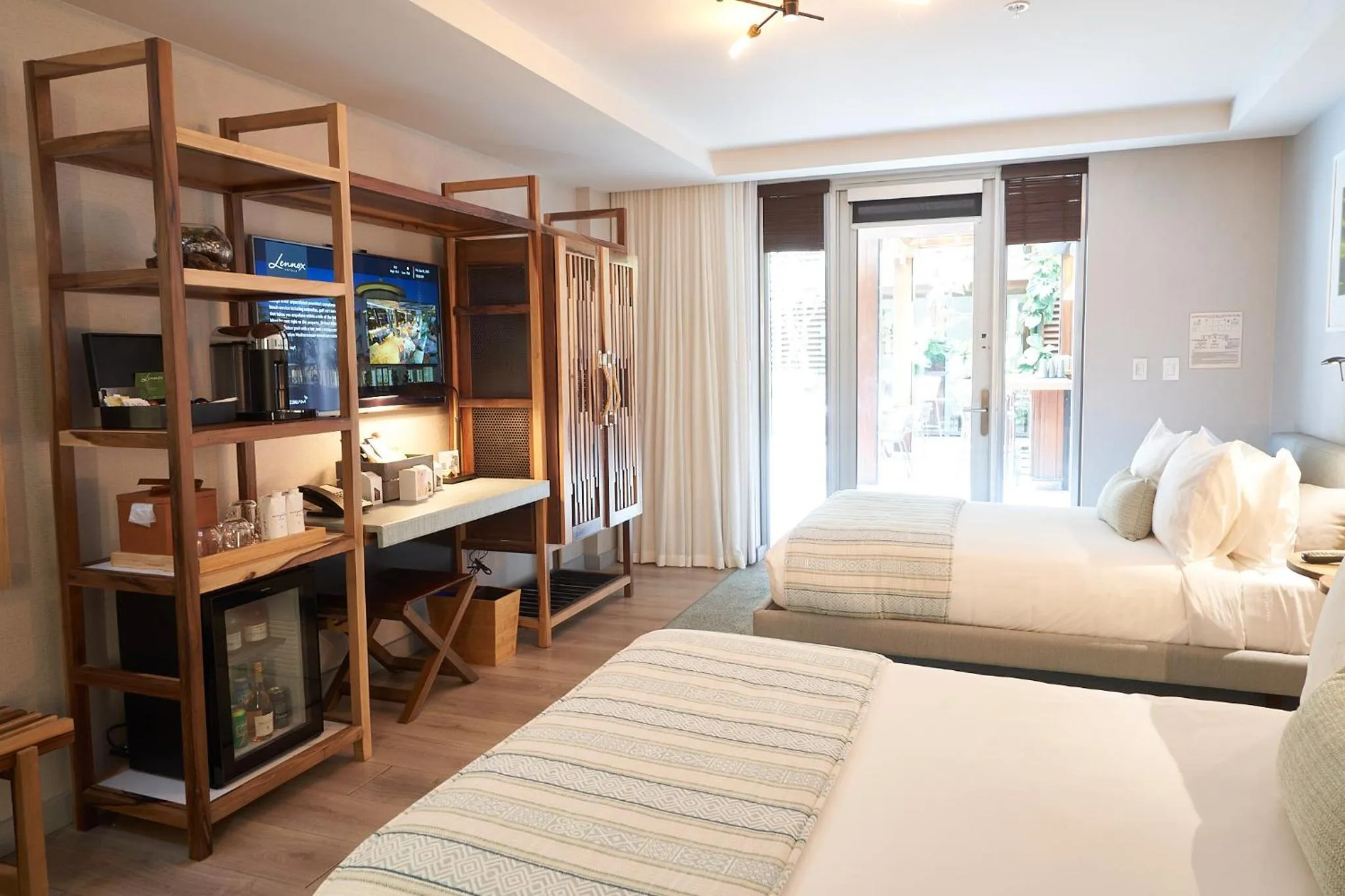 Bedroom, Bed in Lennox Miami Beach