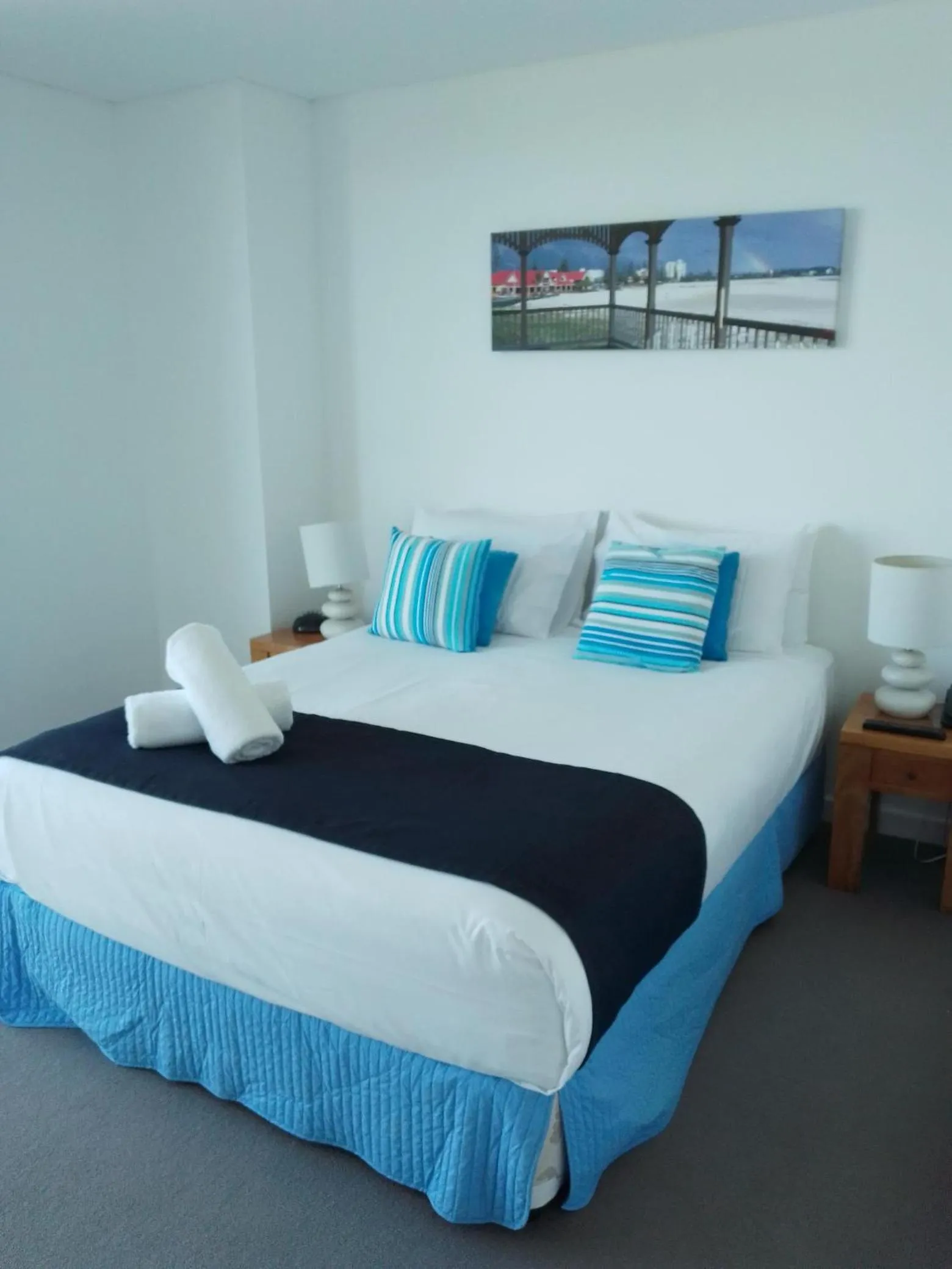 Bedroom, Bed in Kirra Surf Apartments
