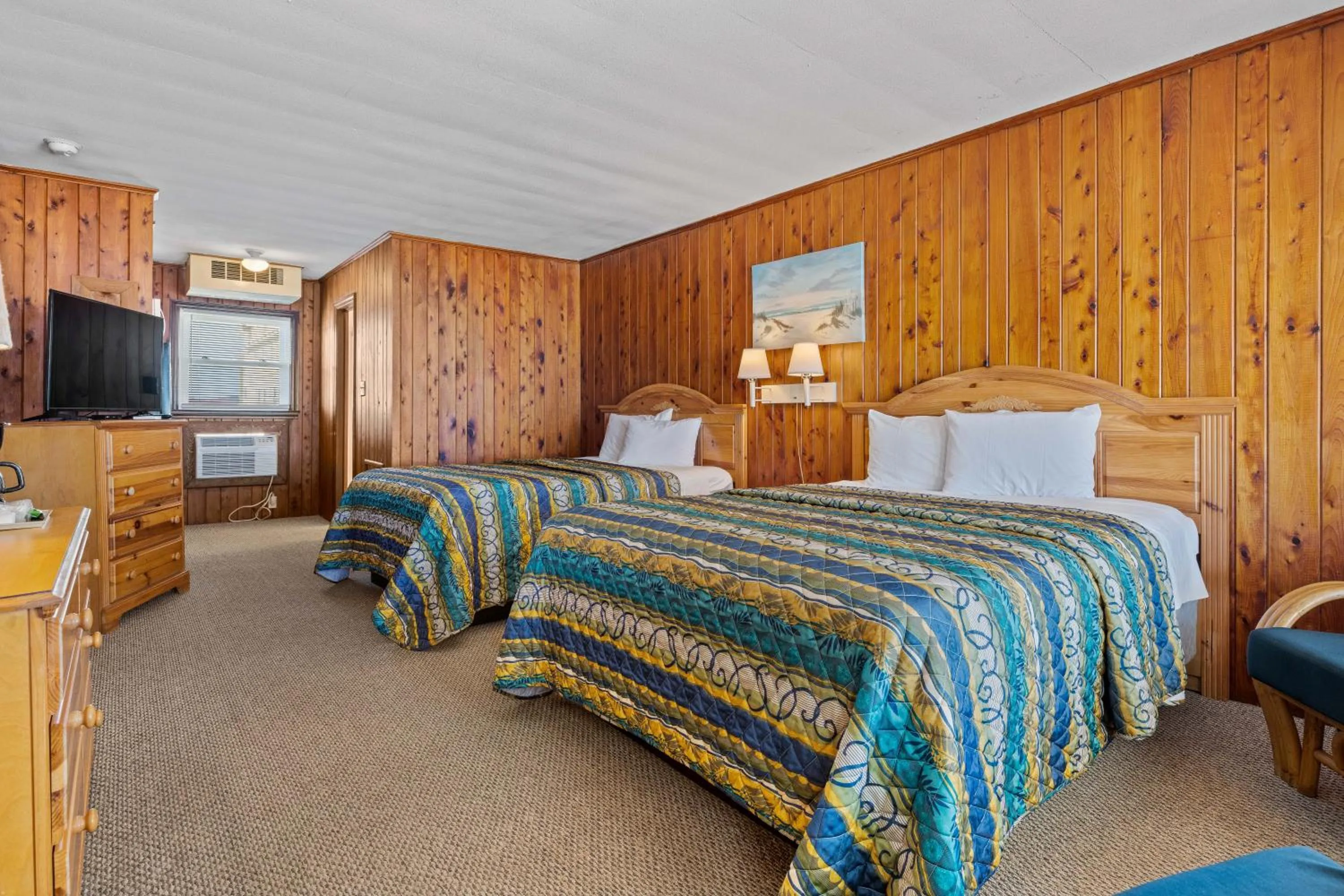 Bed in Cavalier by the Sea