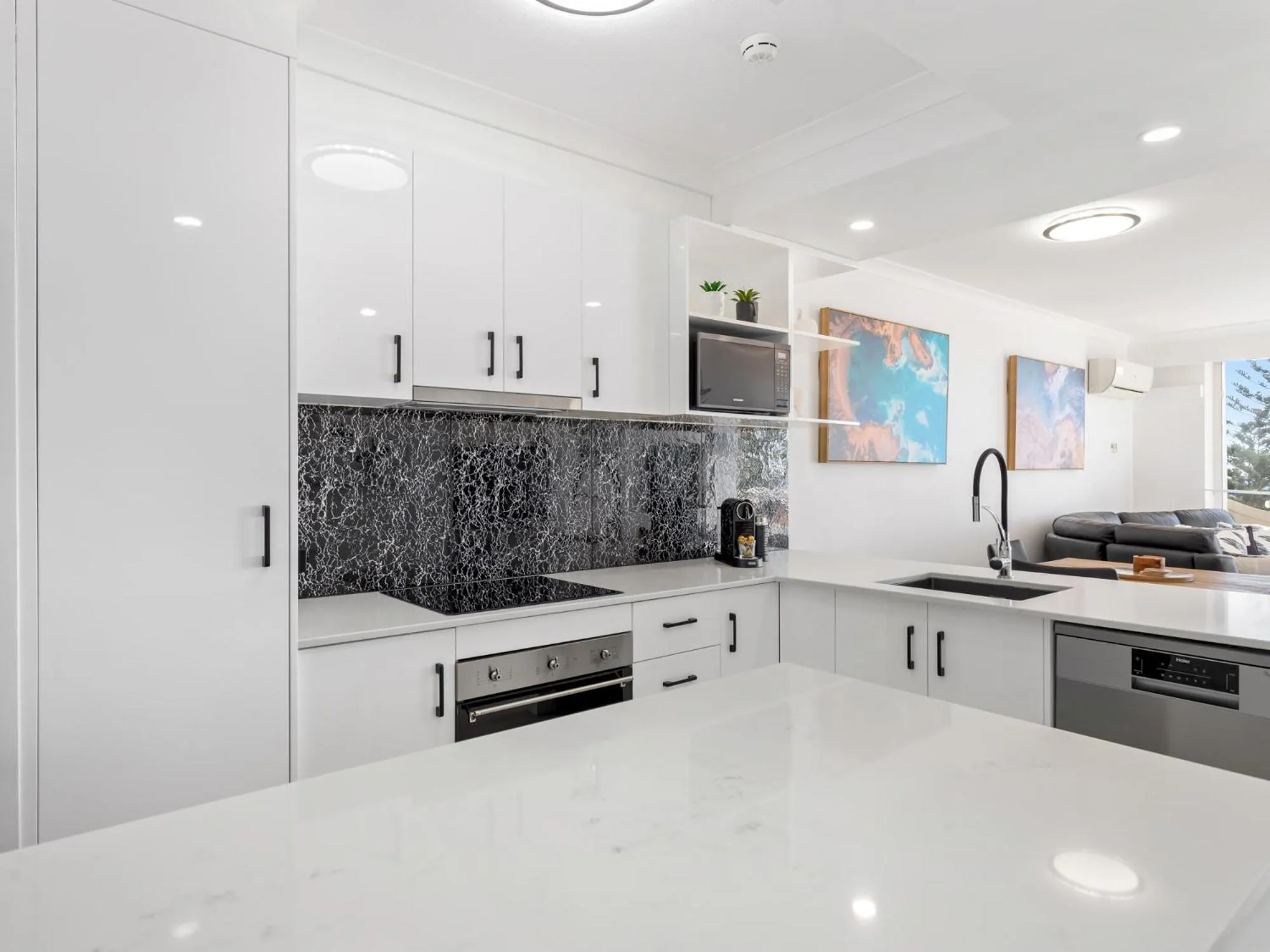 Kitchen or kitchenette in ULTIQA Burleigh Mediterranean Resort