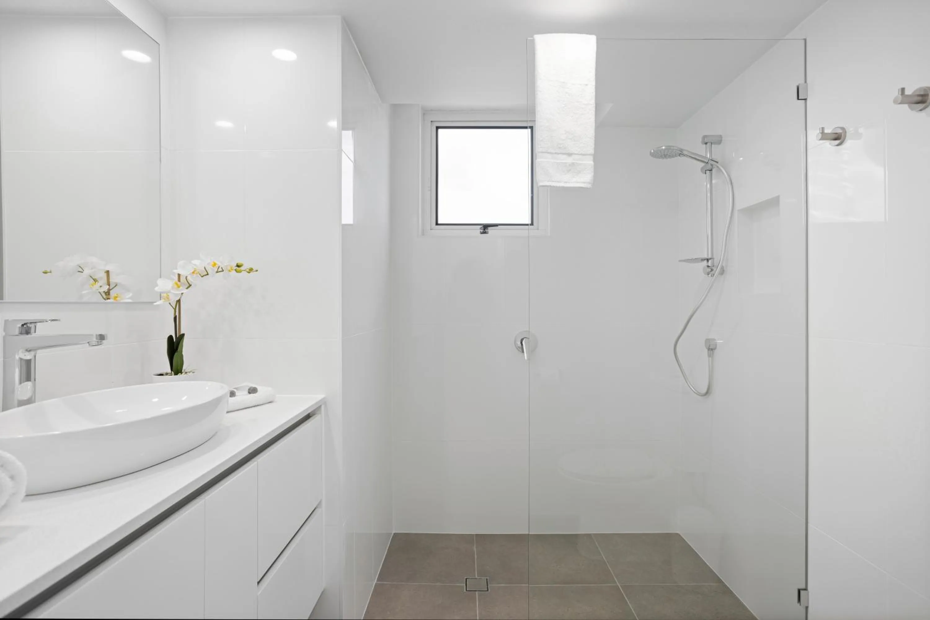 Bathroom in ULTIQA Burleigh Mediterranean Resort