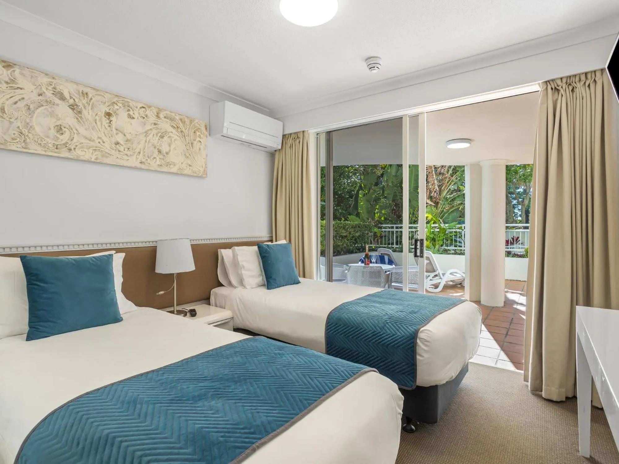 Bedroom, Bed in ULTIQA Burleigh Mediterranean Resort