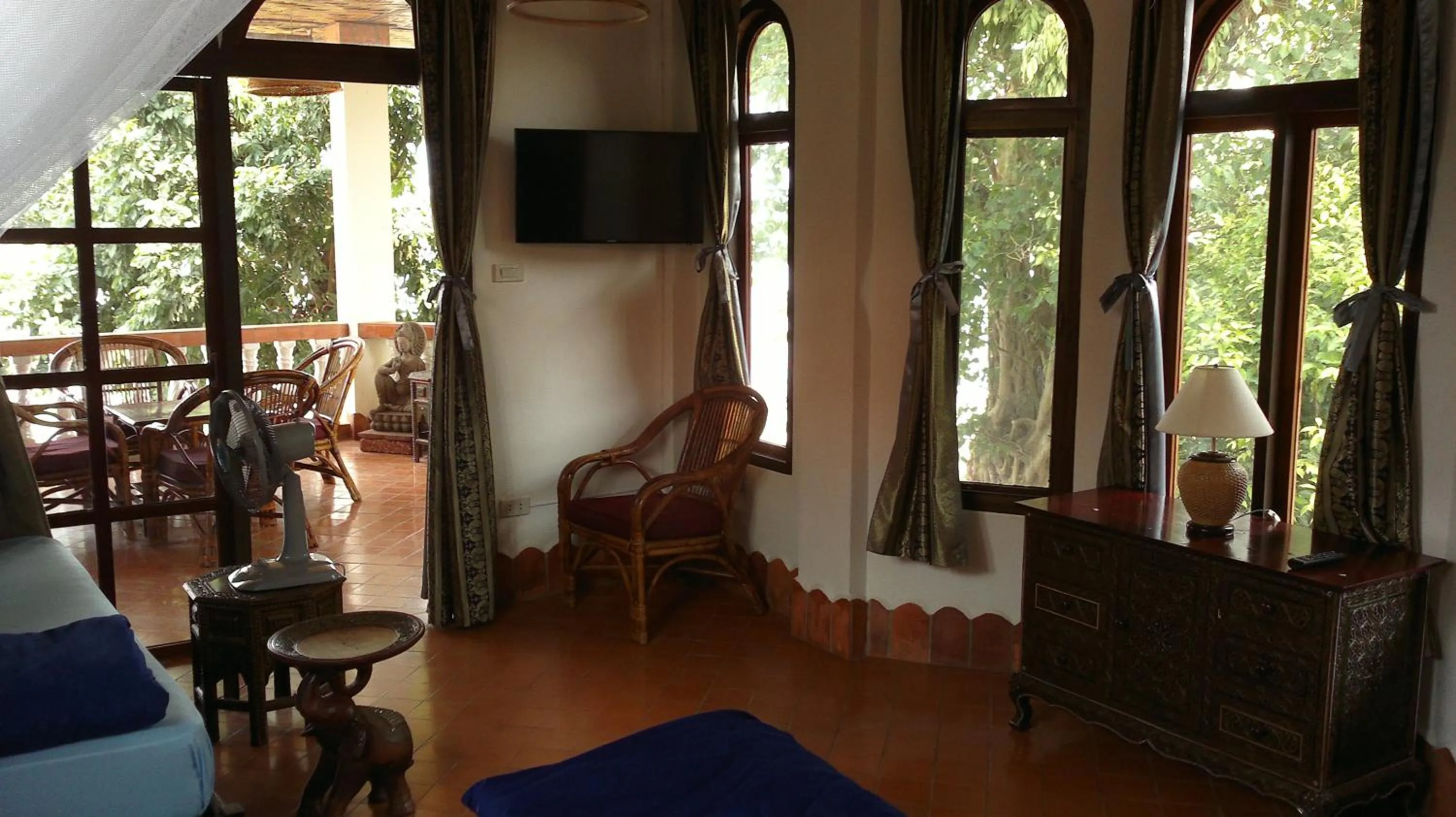 Decorative detail in Mut Mee Garden Guest House